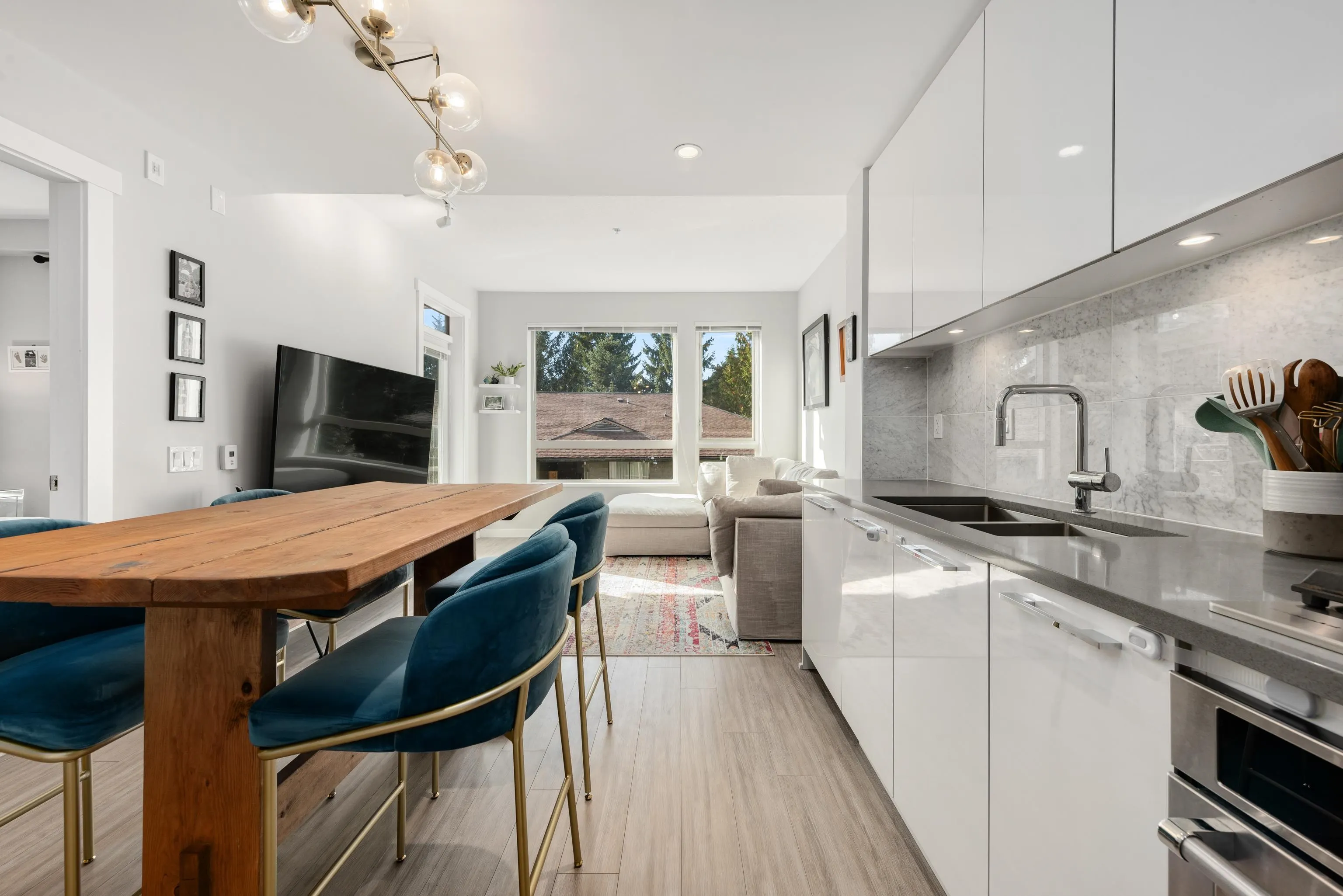 311 2651 Library Lane