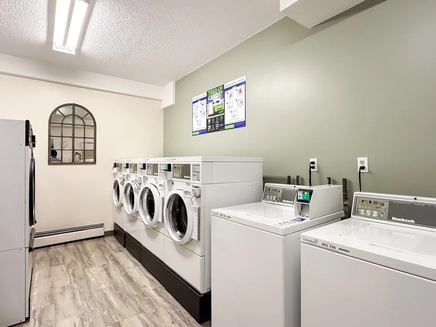 502 320 Royal Avenue