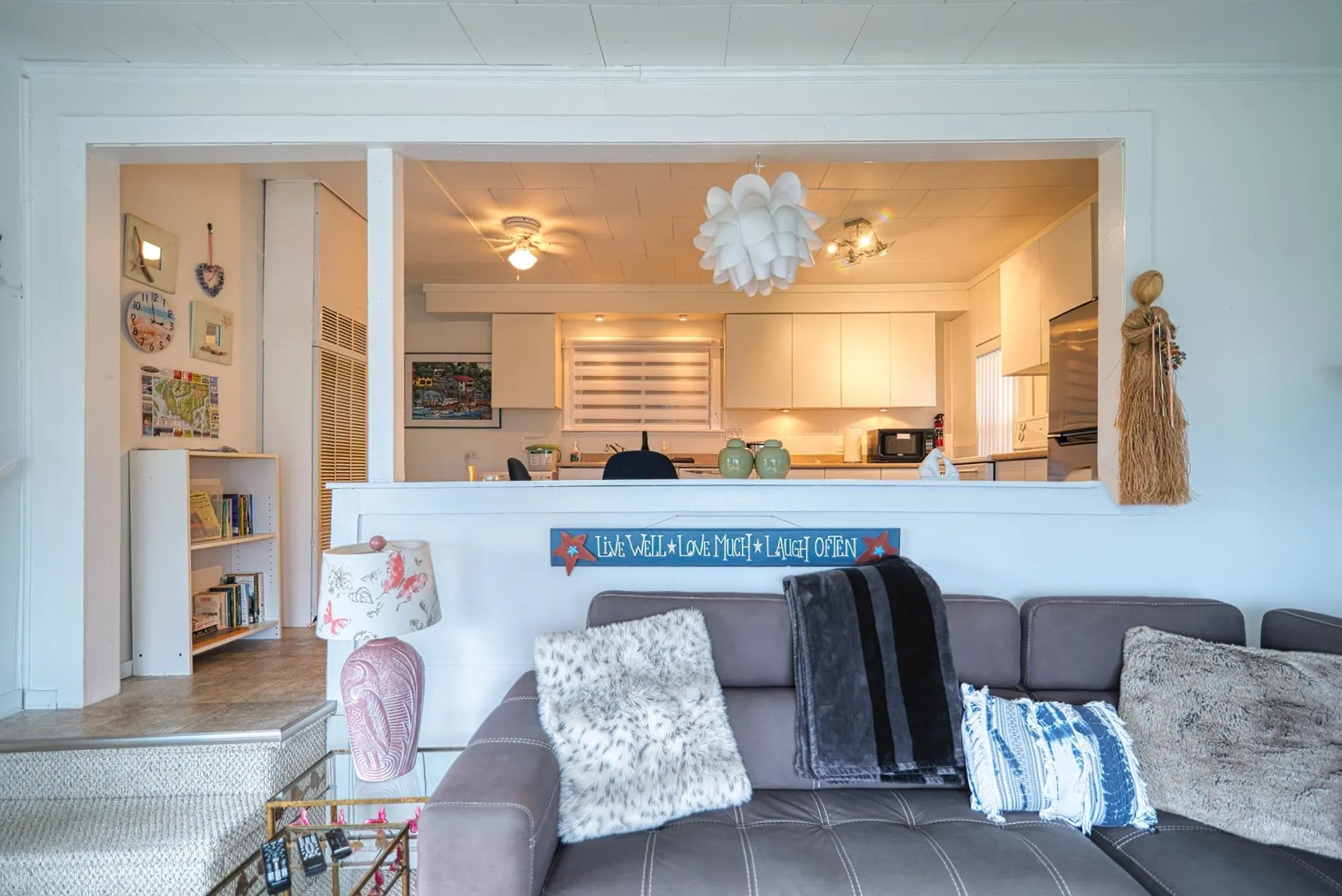 5218 Sunshine Coast Highway