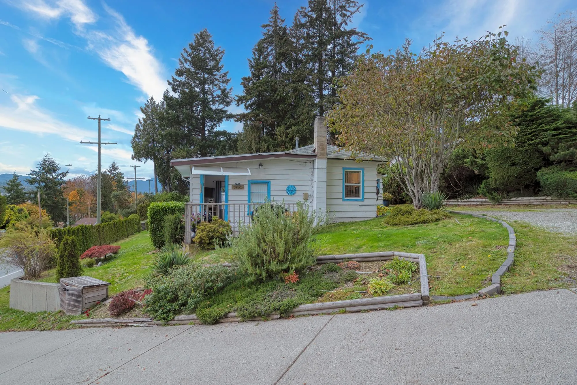 5218 Sunshine Coast Highway