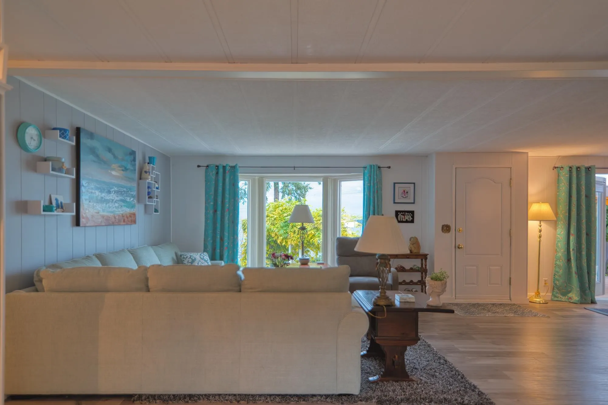 5218 Sunshine Coast Highway