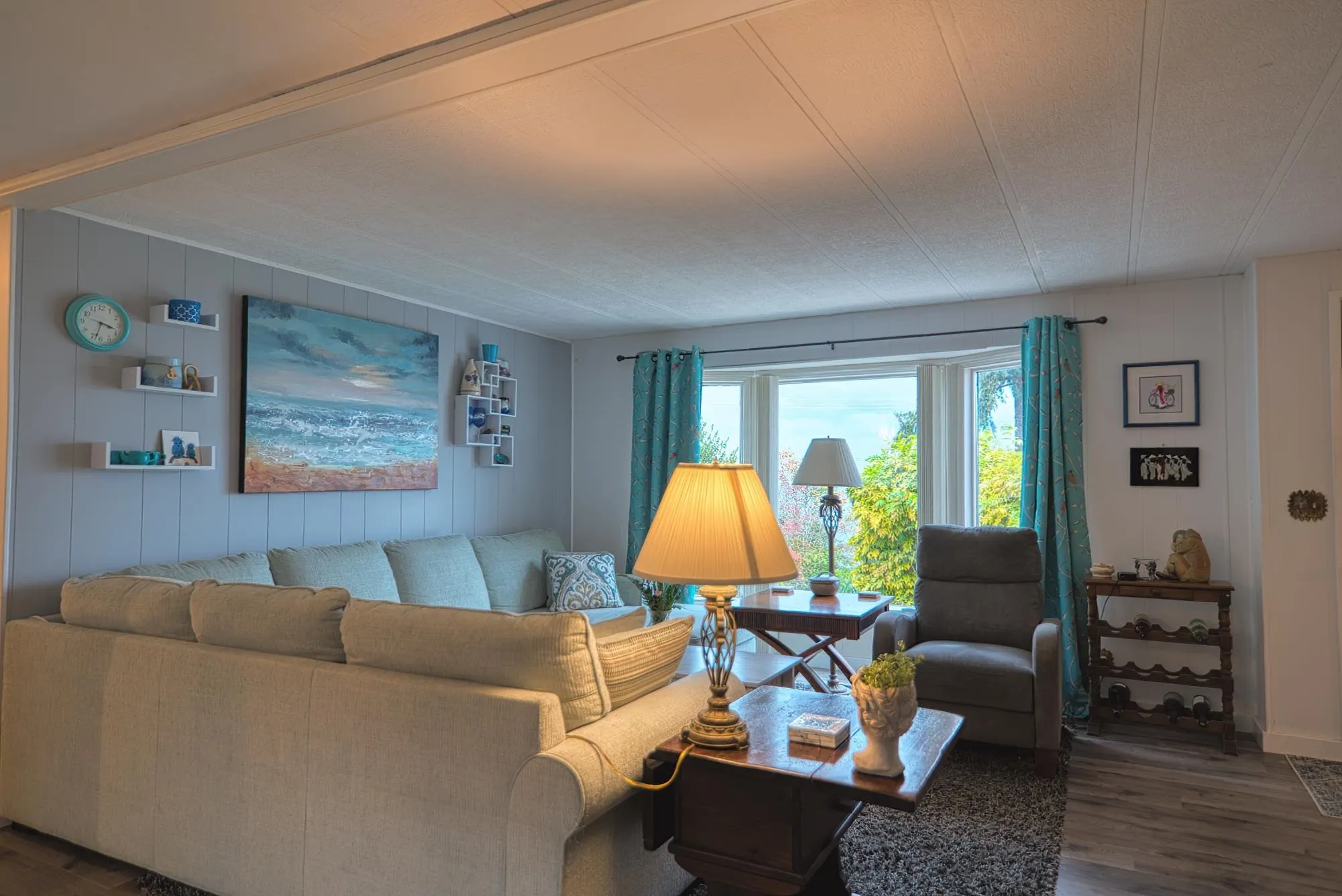 5218 Sunshine Coast Highway