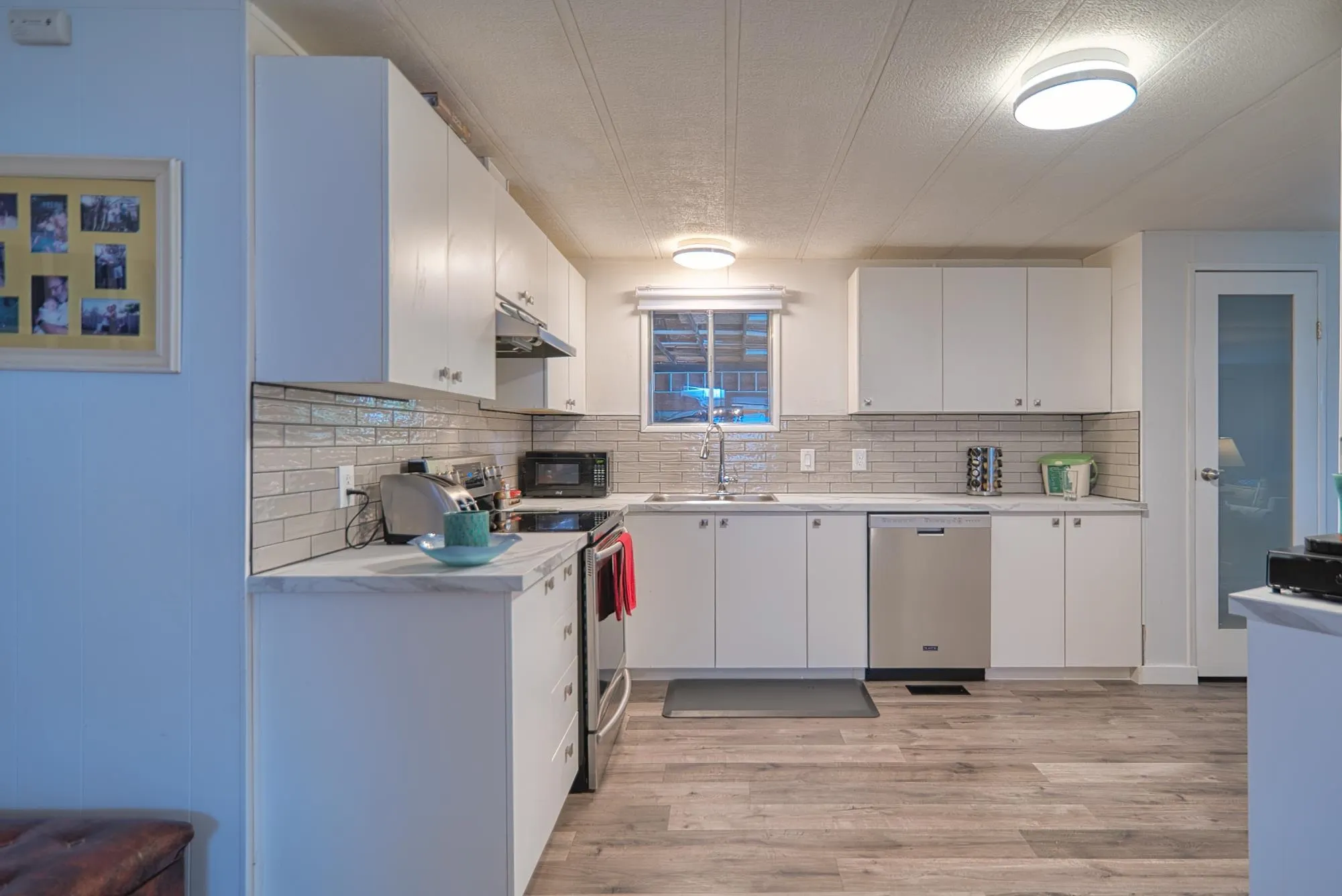 5218 Sunshine Coast Highway
