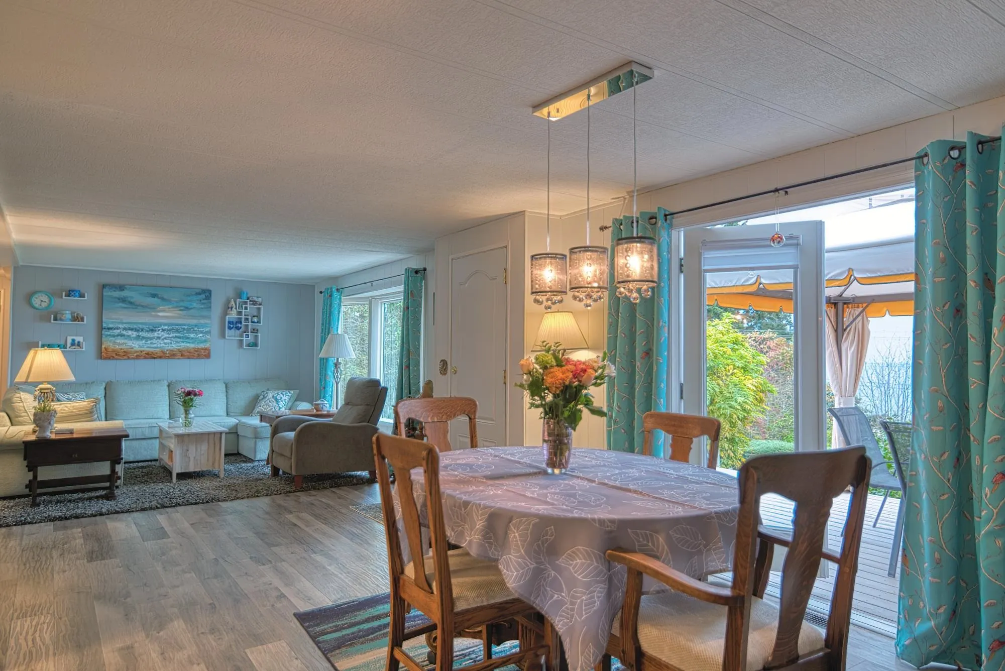 5218 Sunshine Coast Highway