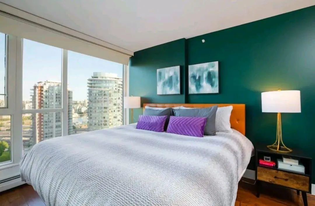2503 183 Keefer Place