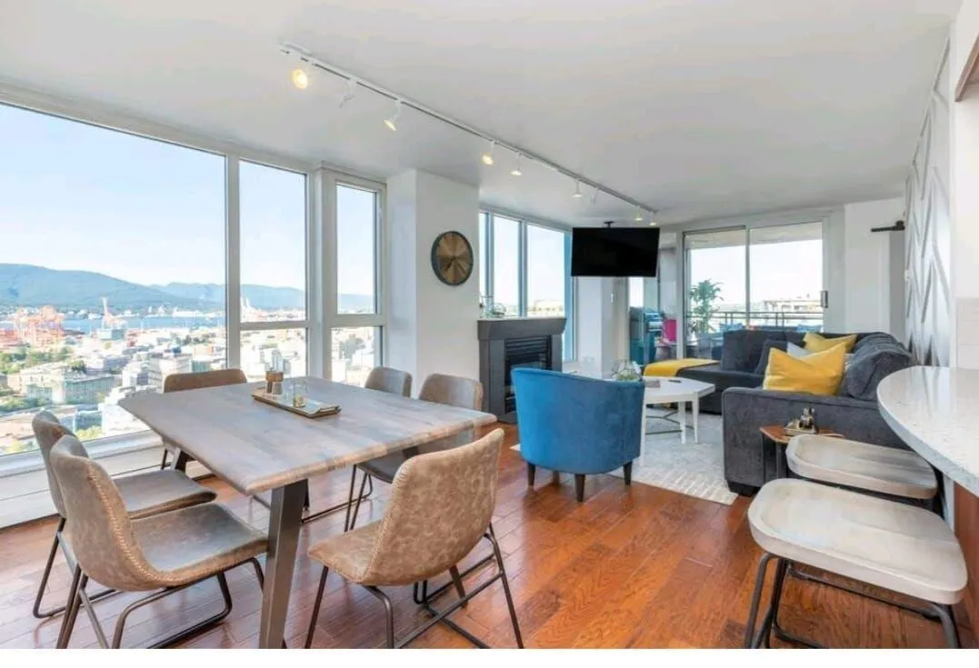 2503 183 Keefer Place