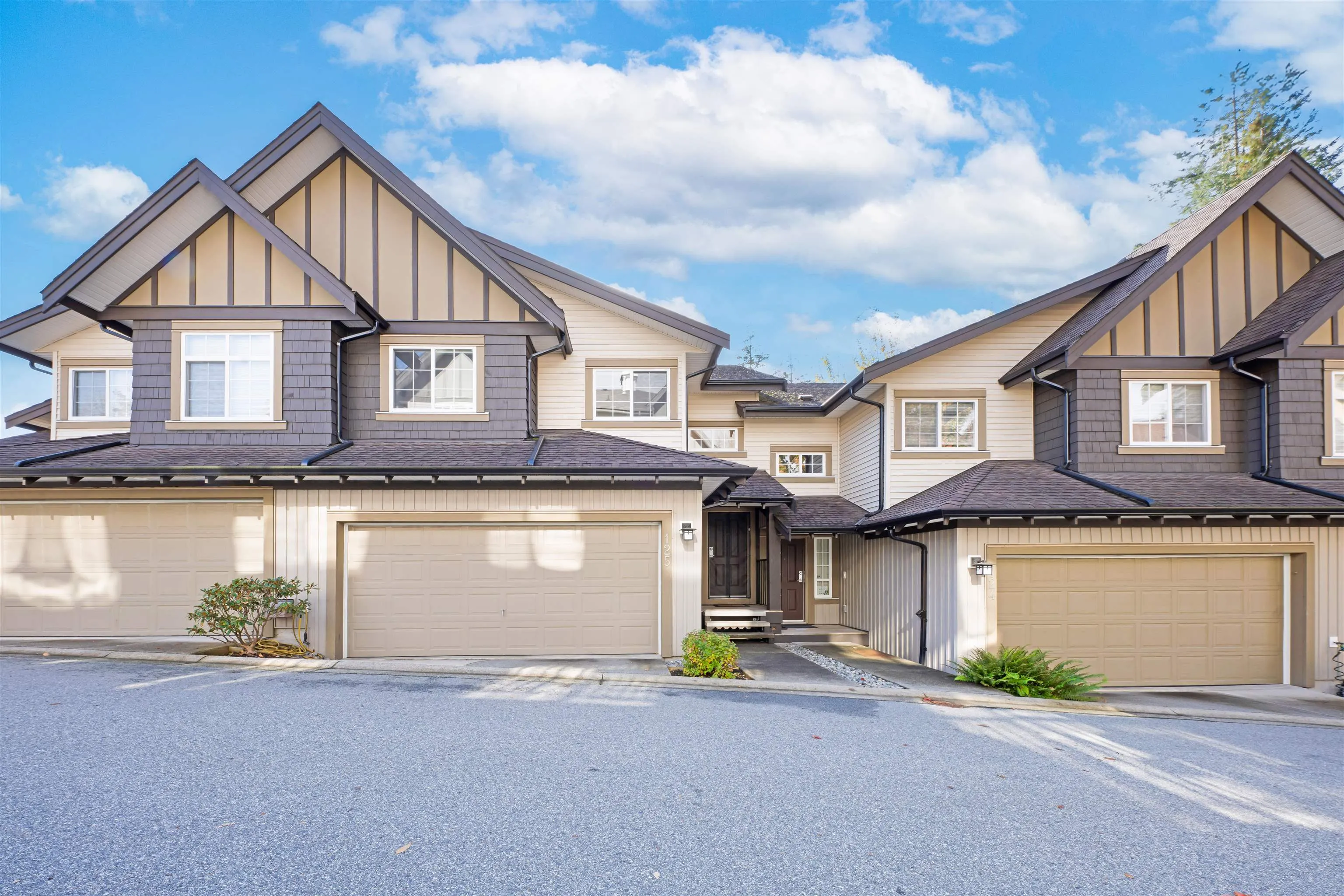 125 2200 Panorama Drive