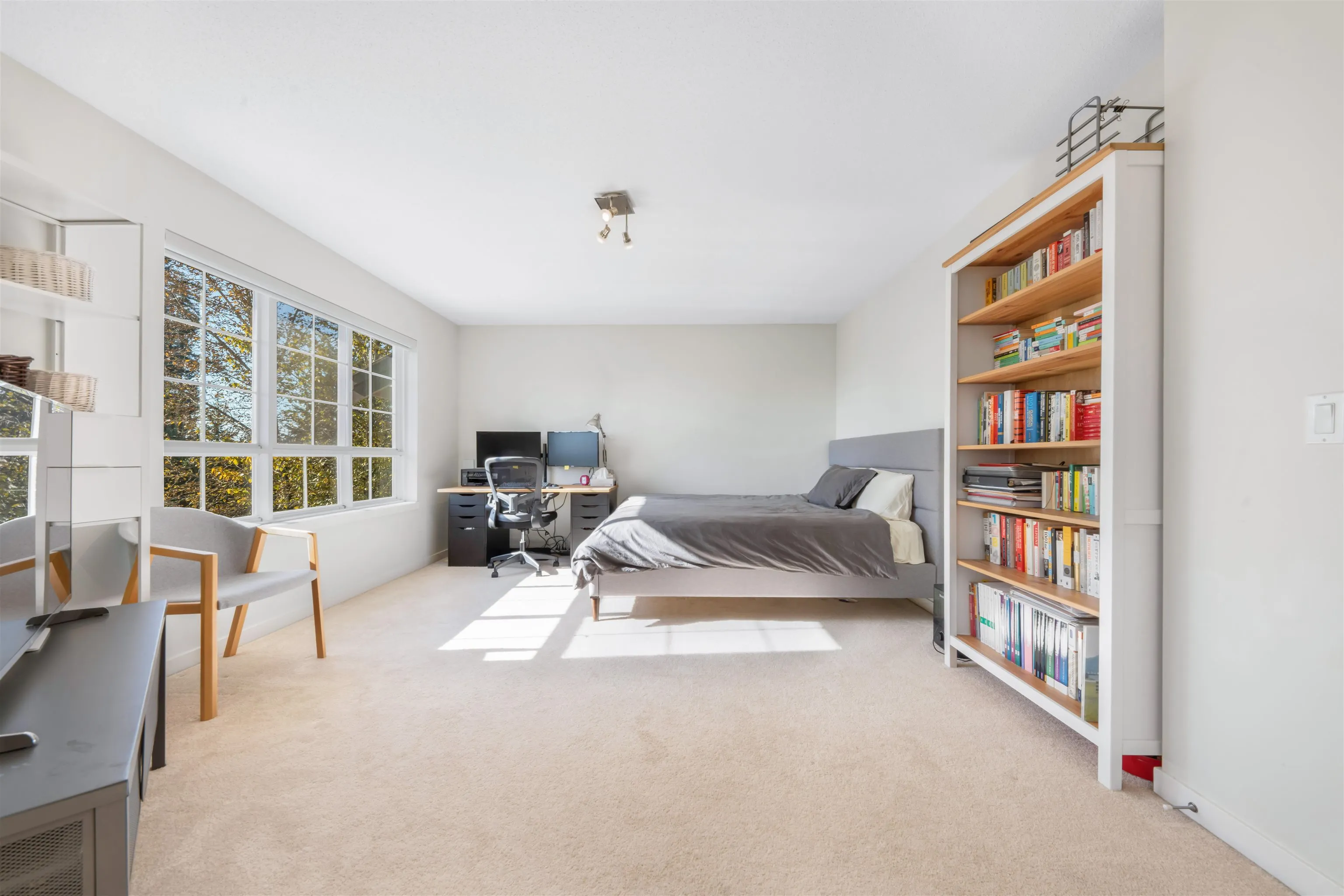 125 2200 Panorama Drive