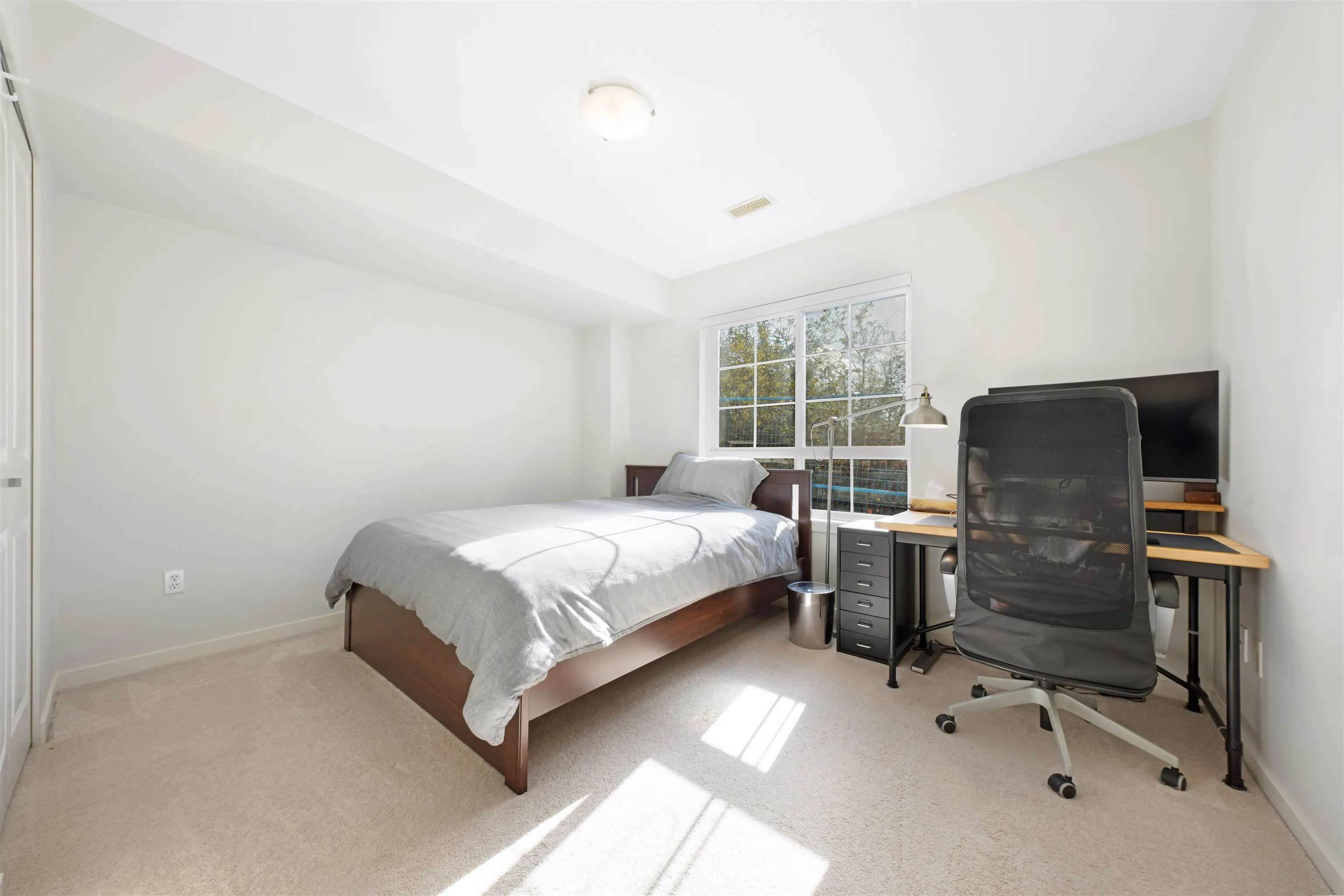 125 2200 Panorama Drive