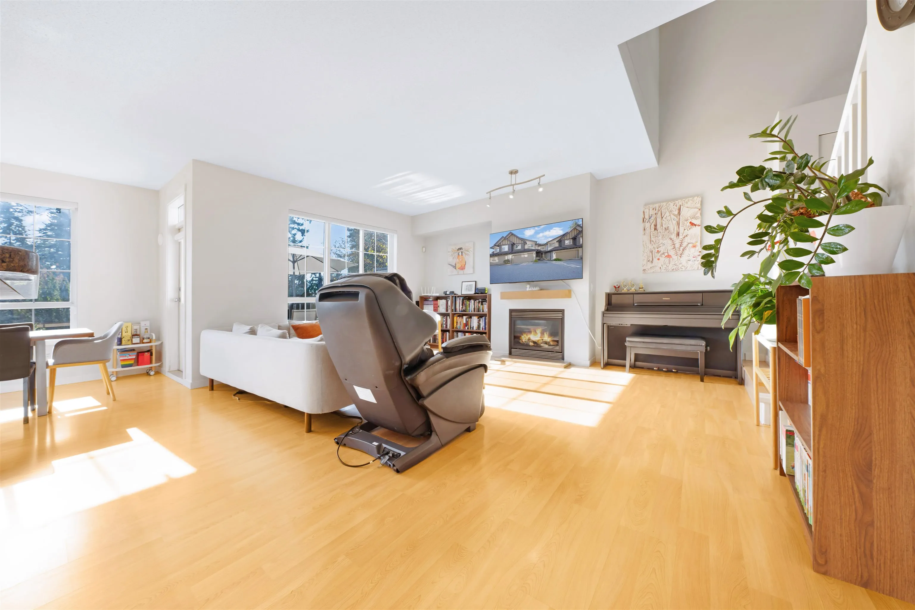 125 2200 Panorama Drive