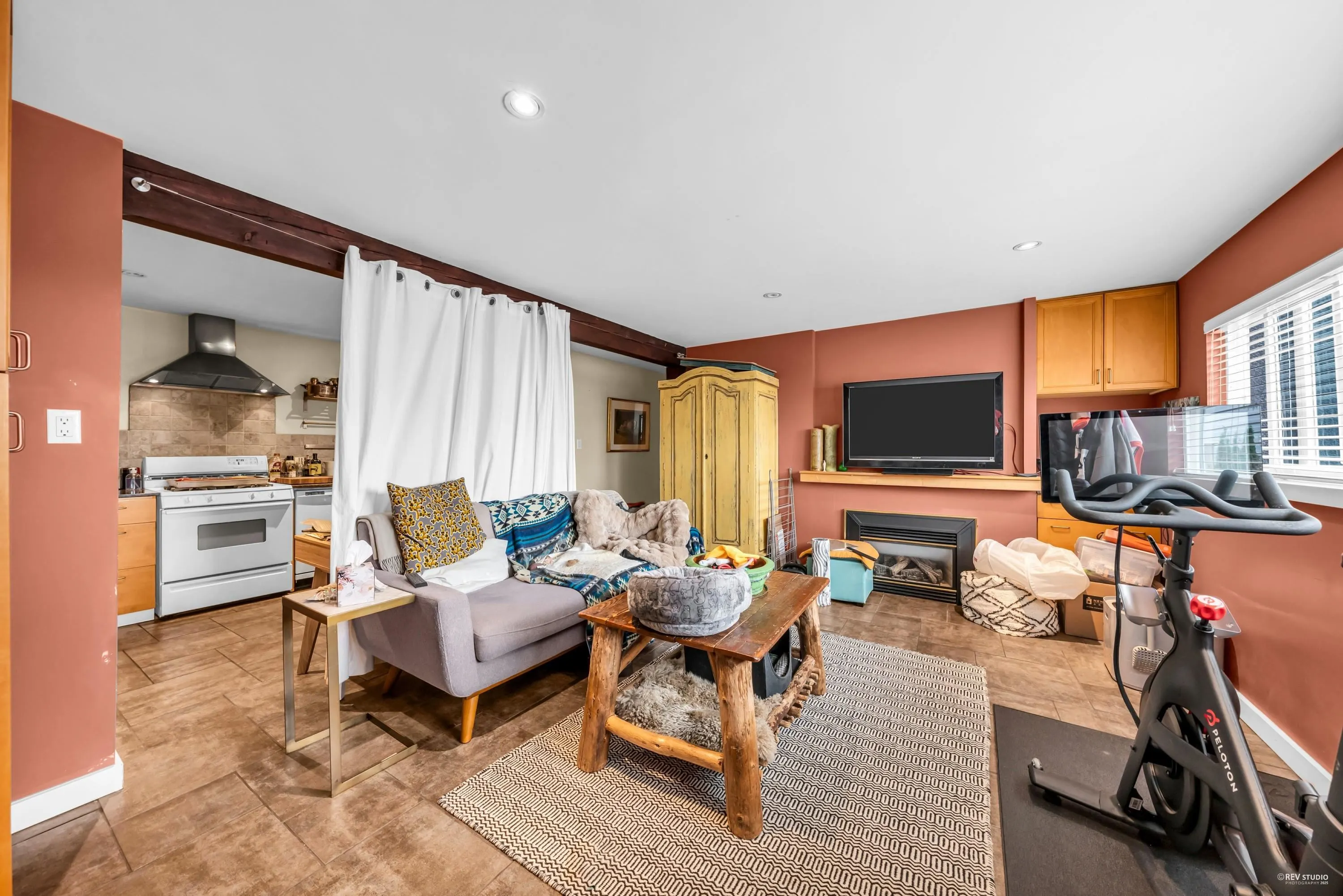562 Alpine Court