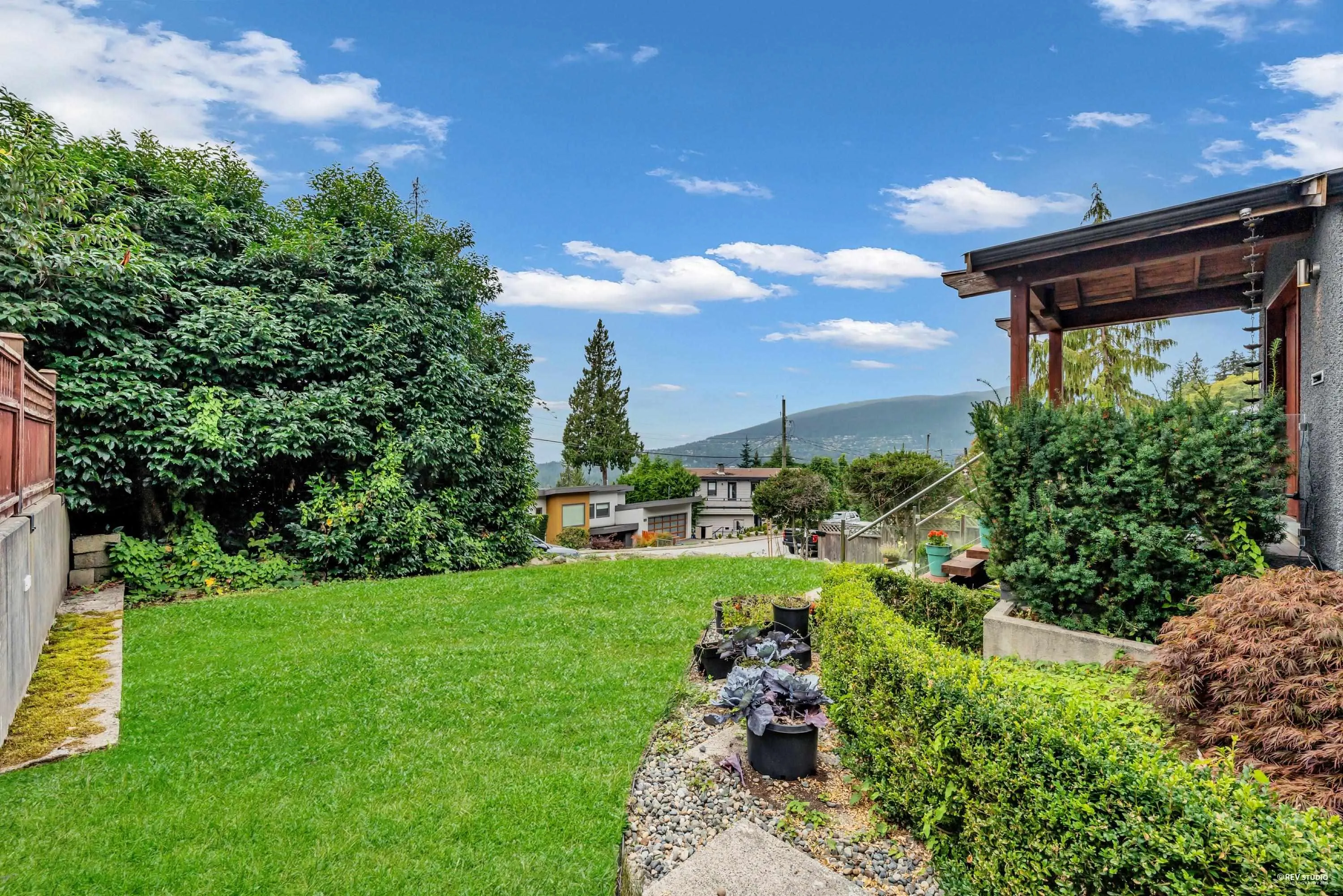 562 Alpine Court