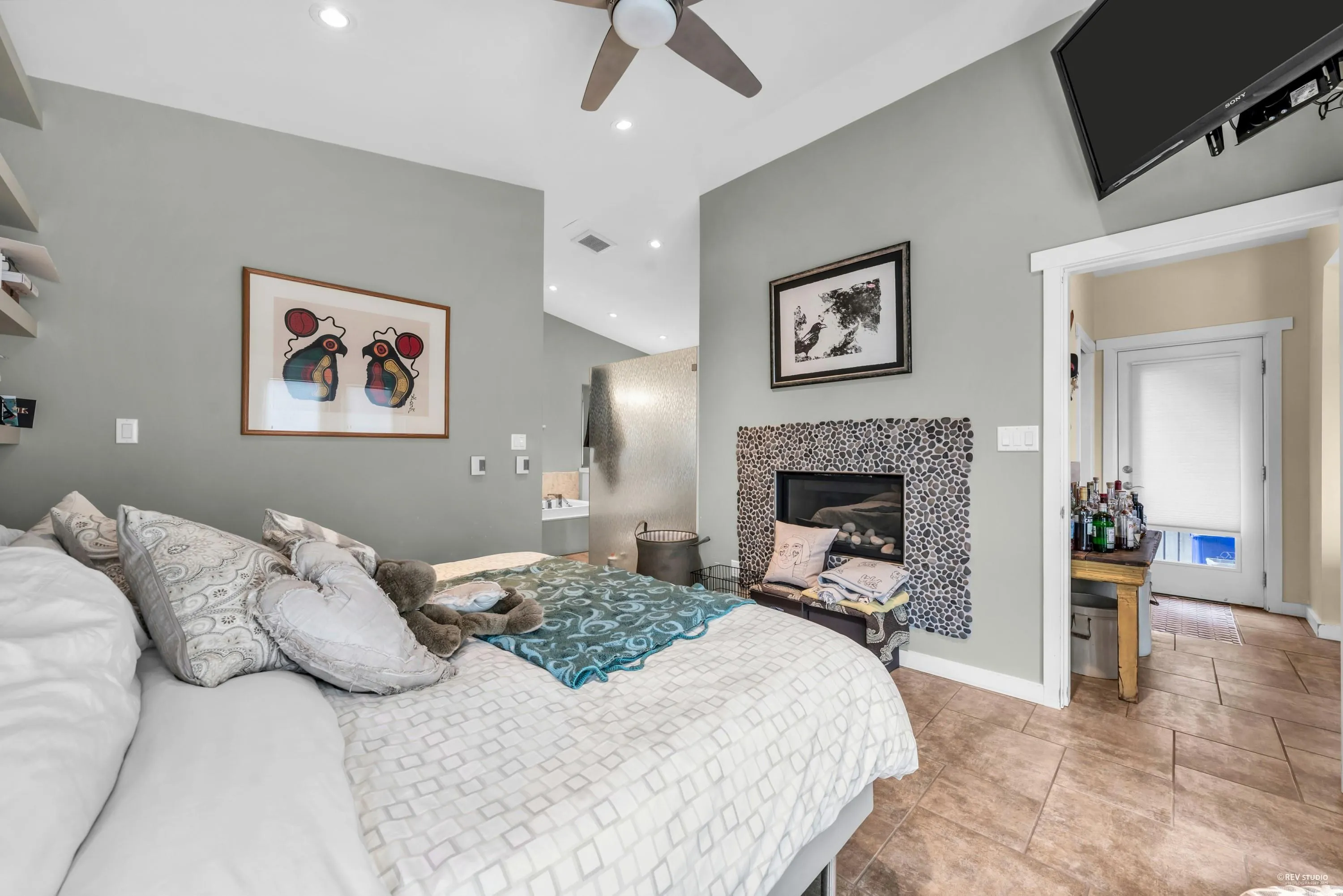 562 Alpine Court