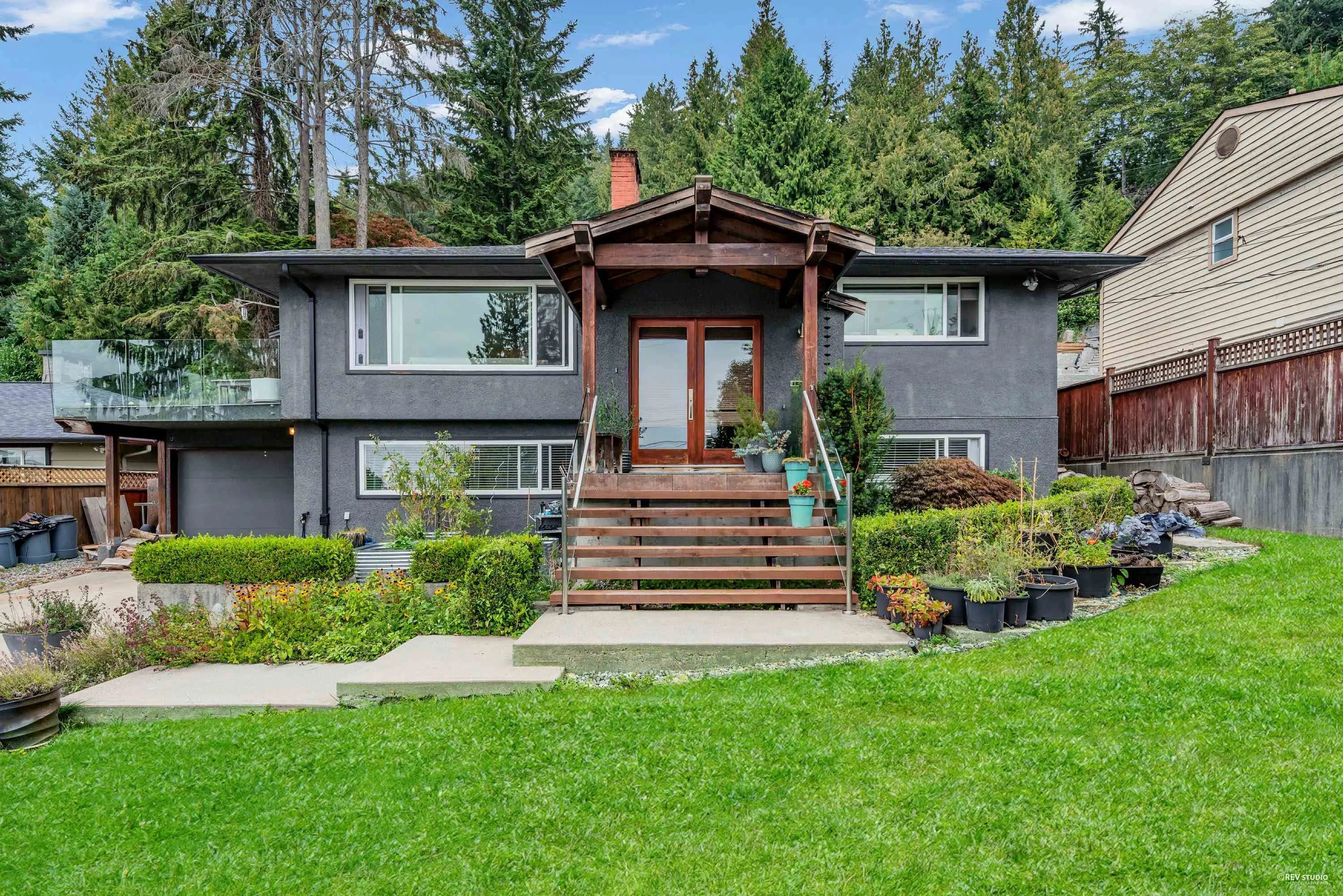 562 Alpine Court