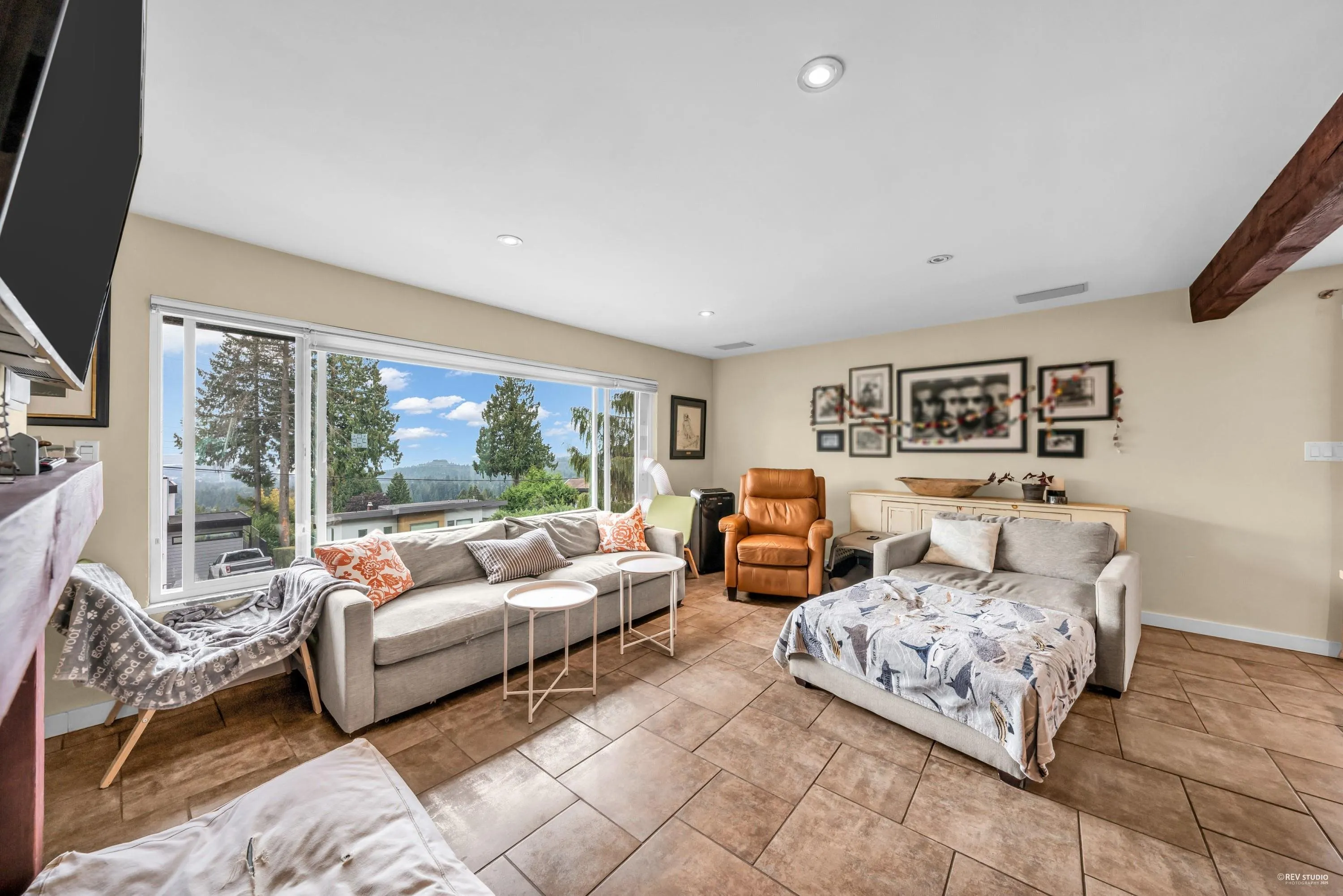 562 Alpine Court