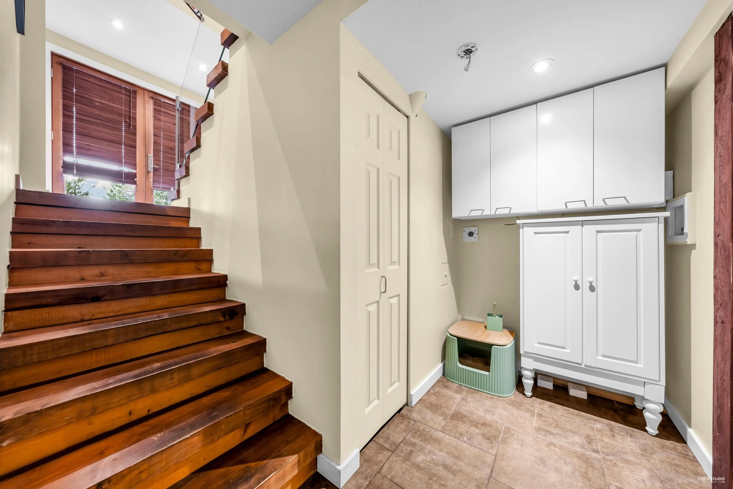 562 Alpine Court