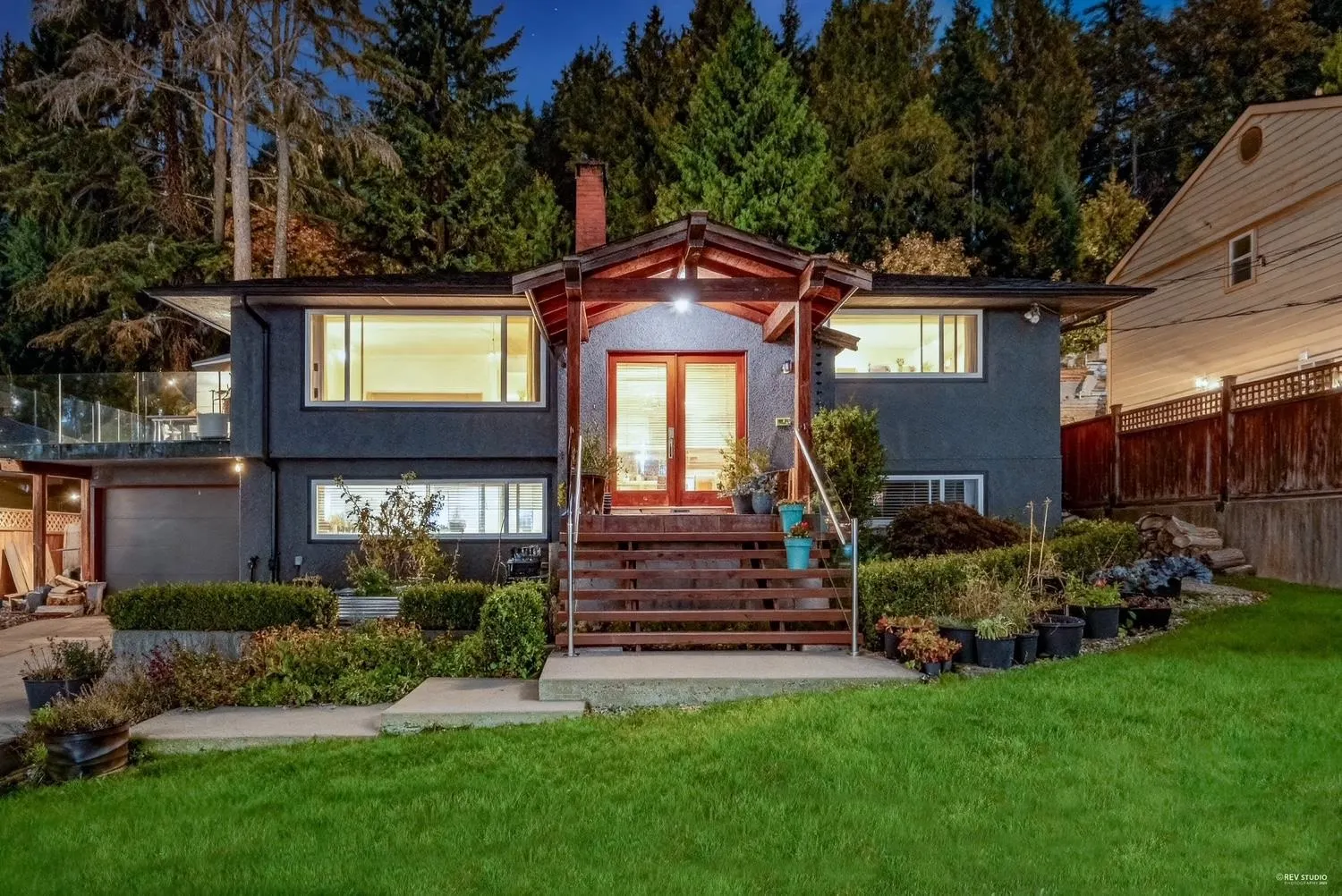 562 Alpine Court