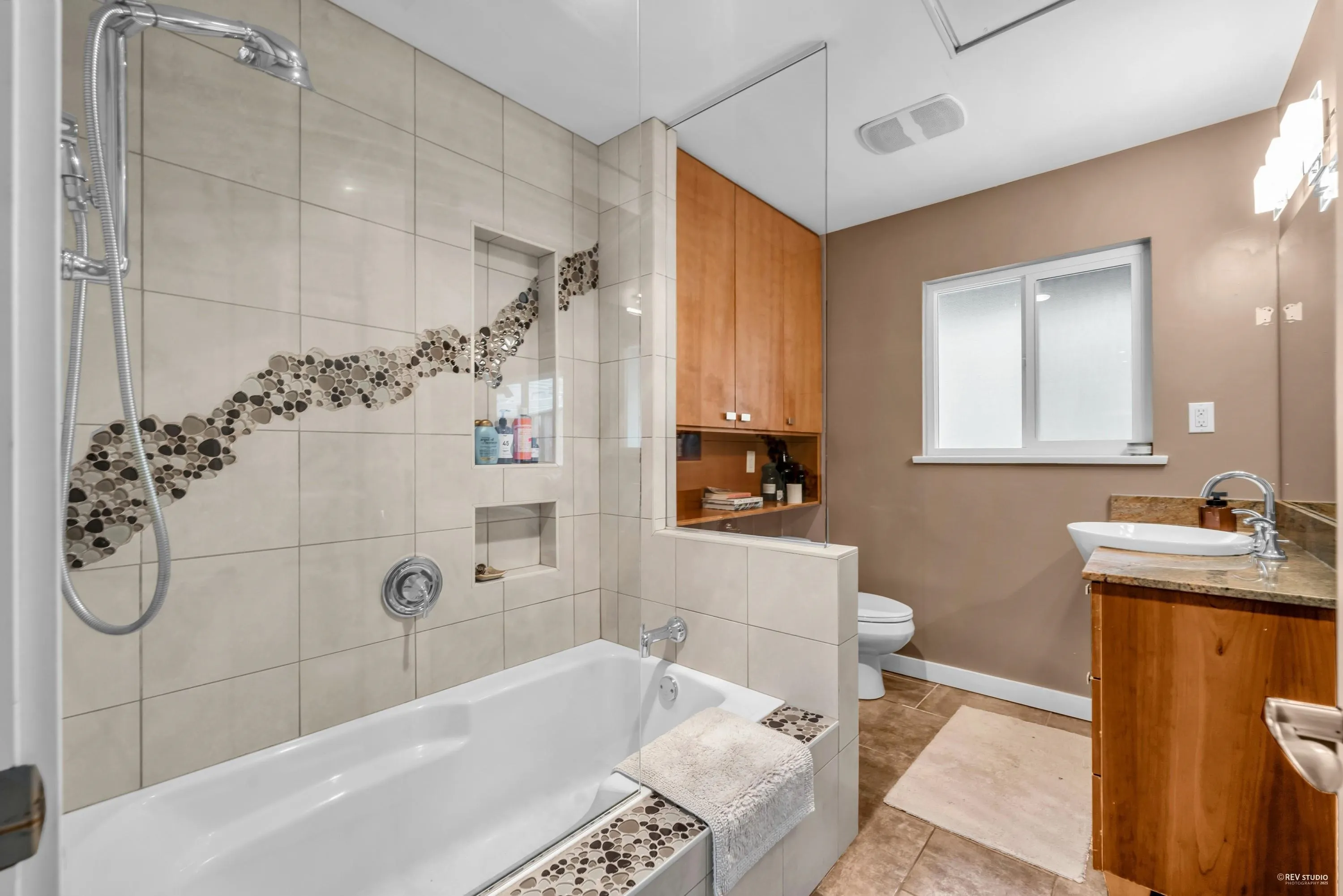 562 Alpine Court