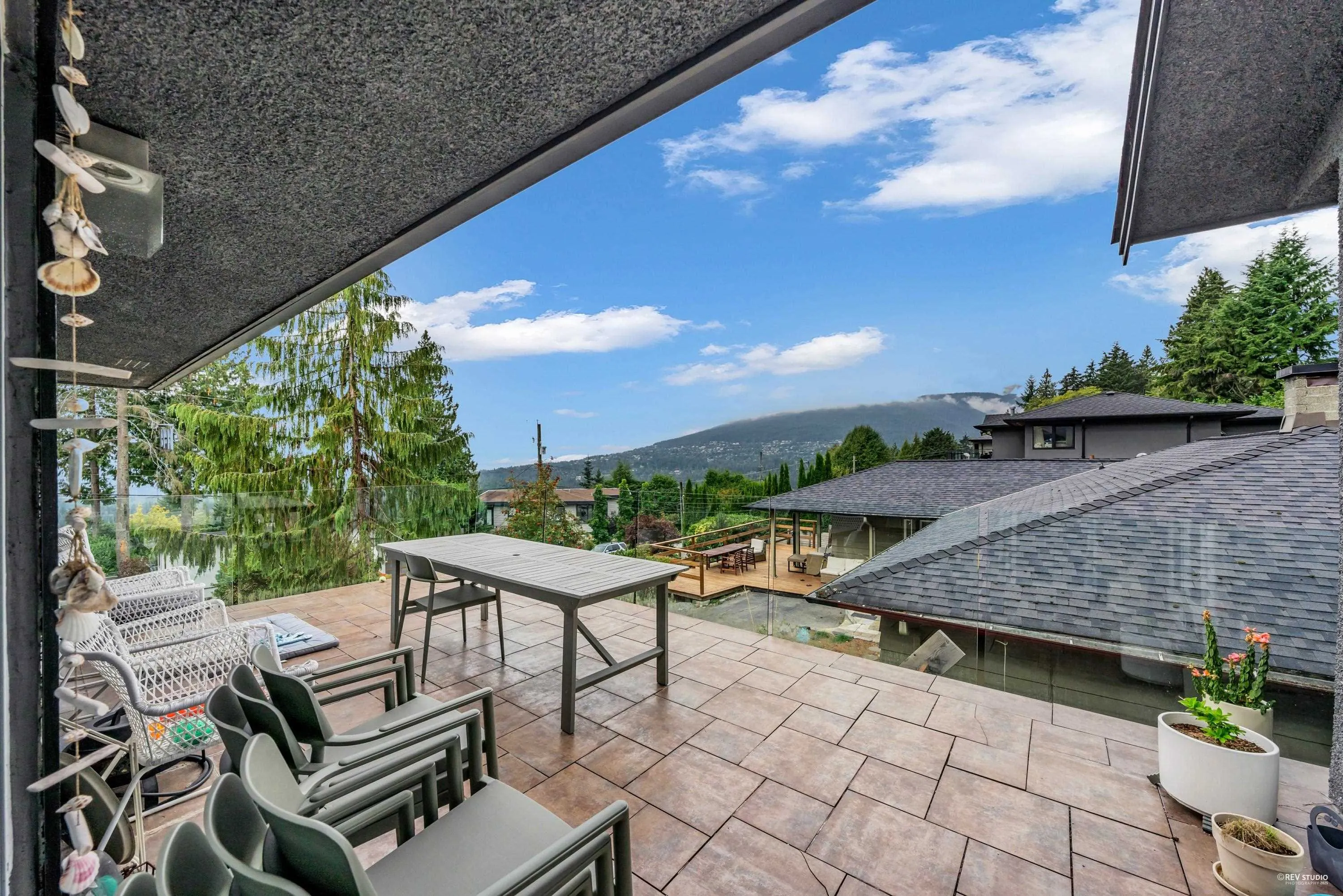 562 Alpine Court