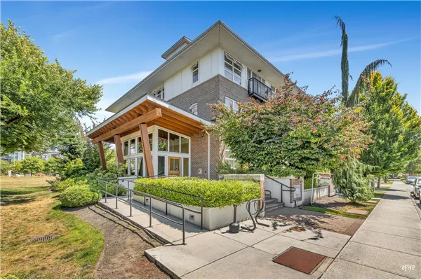 206 215 Brookes Street