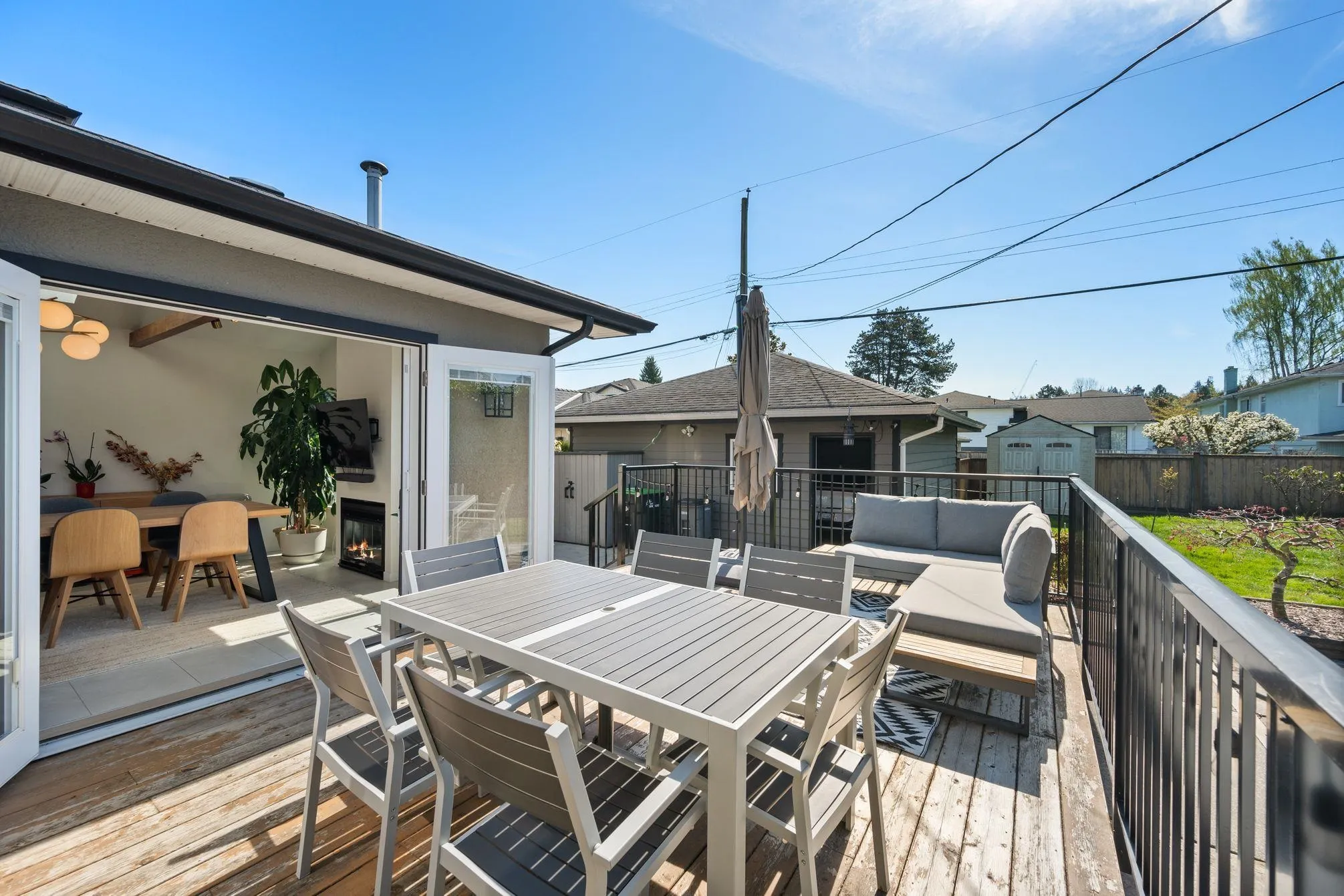 2566 Mcbain Avenue