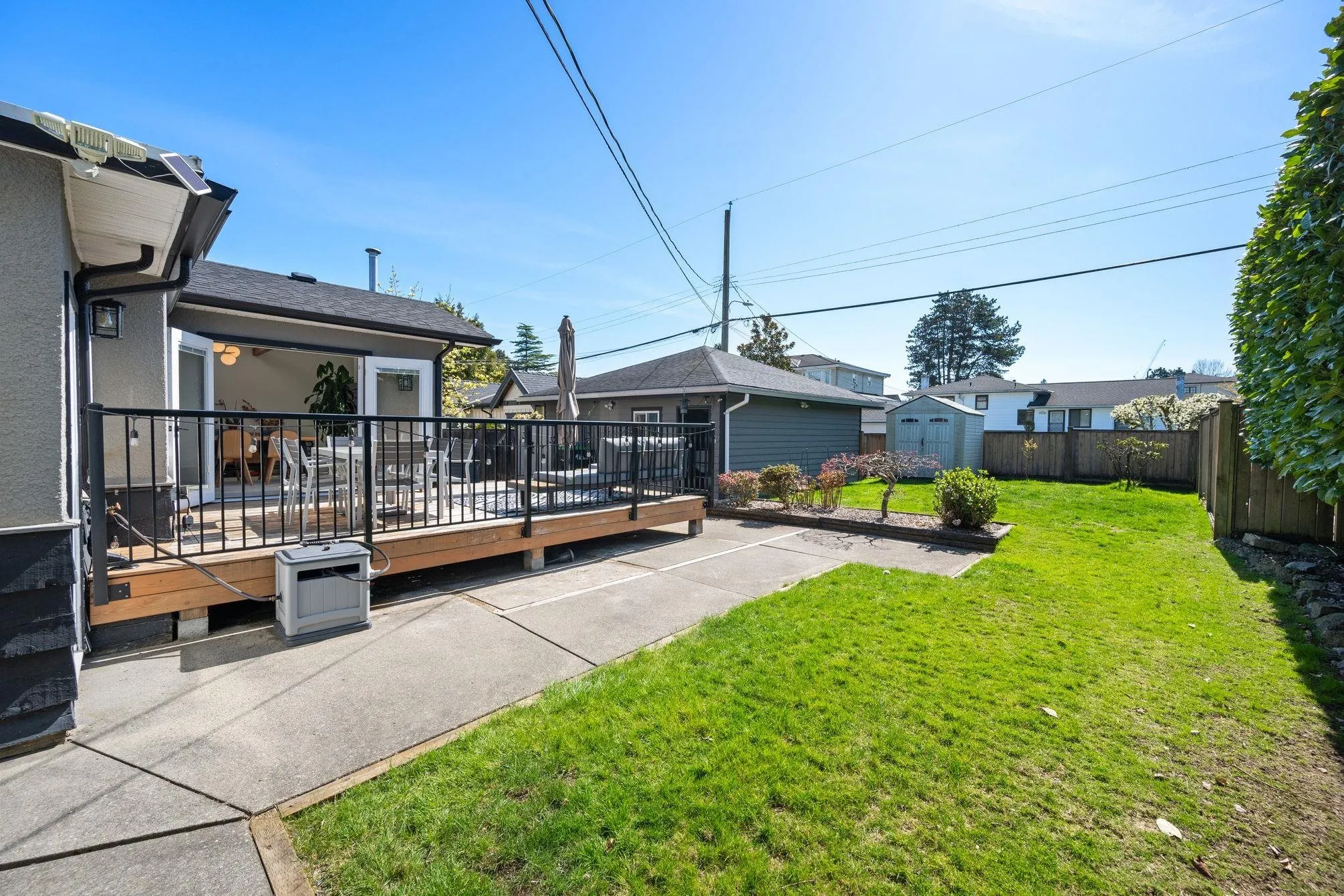 2566 Mcbain Avenue