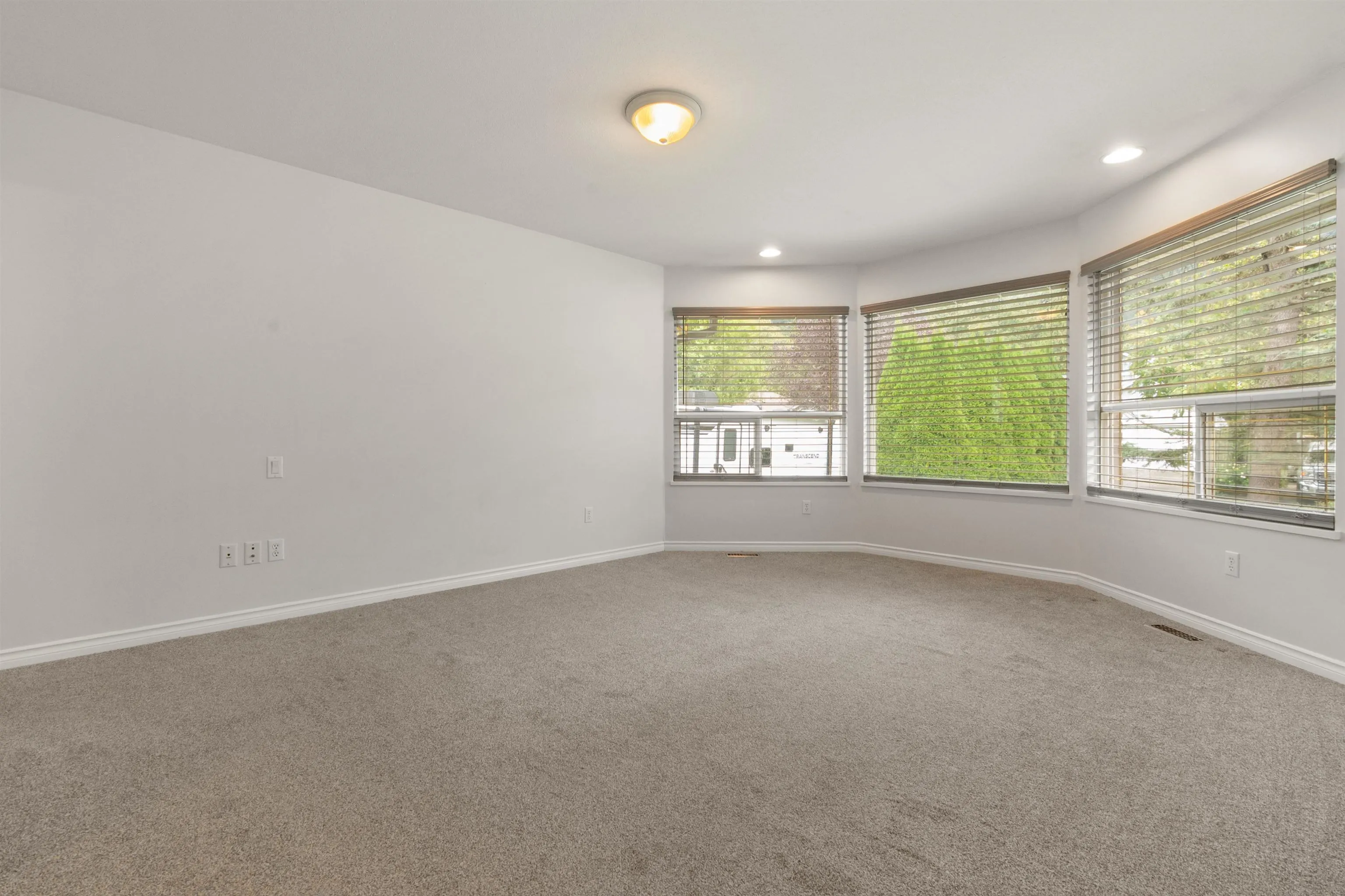 322 Miami River Drive