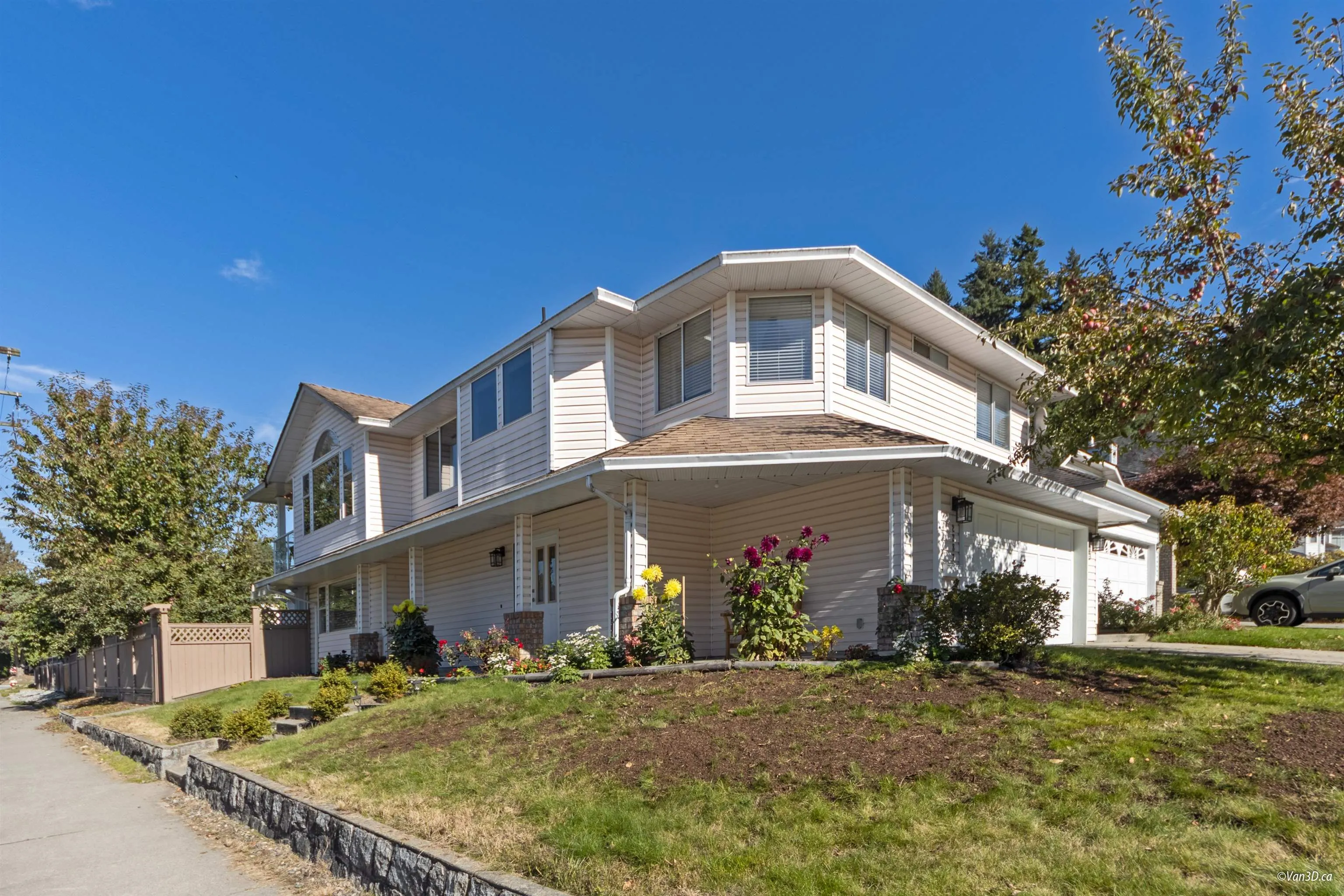 2287 Stafford Avenue