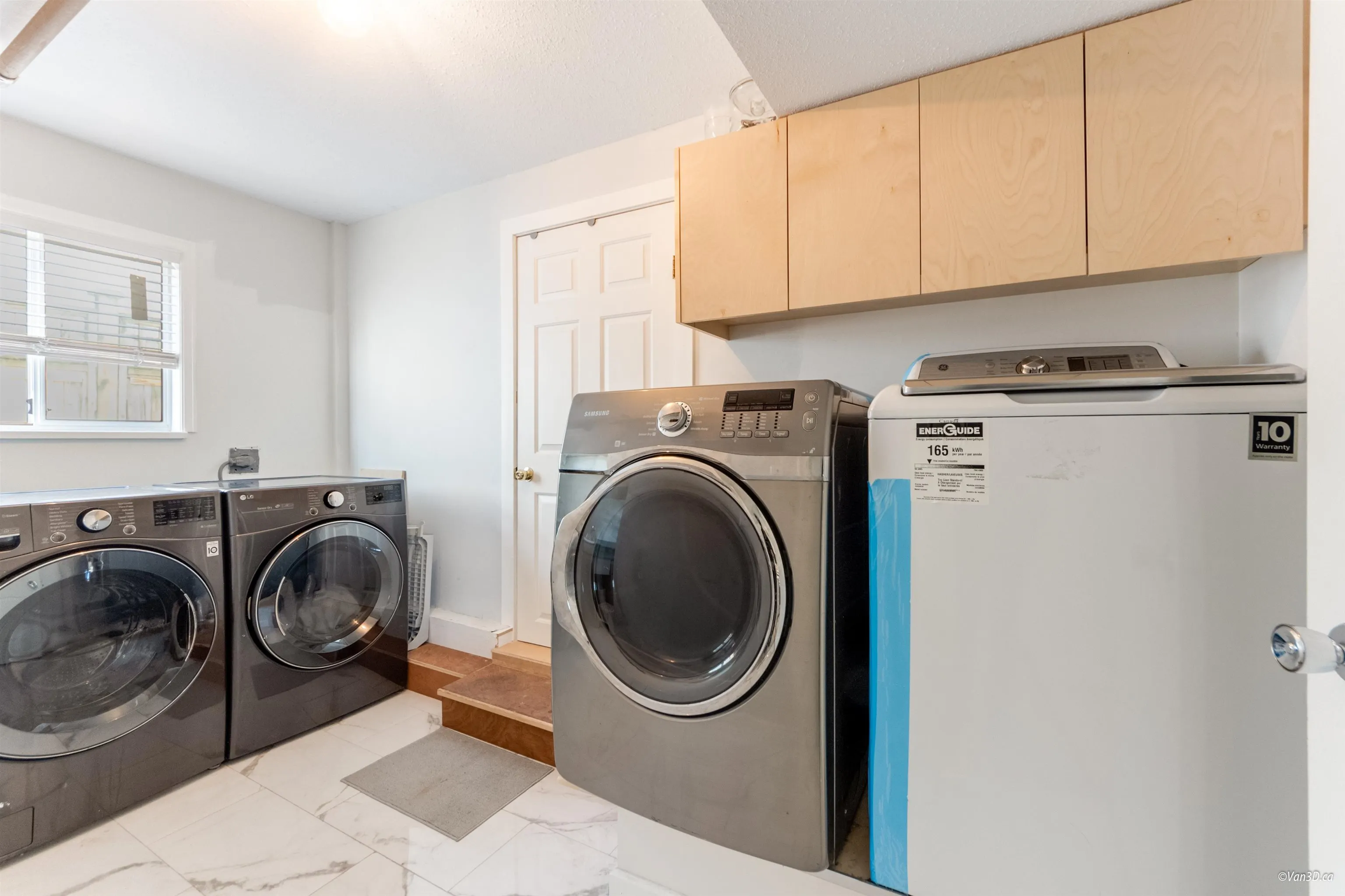 2287 Stafford Avenue