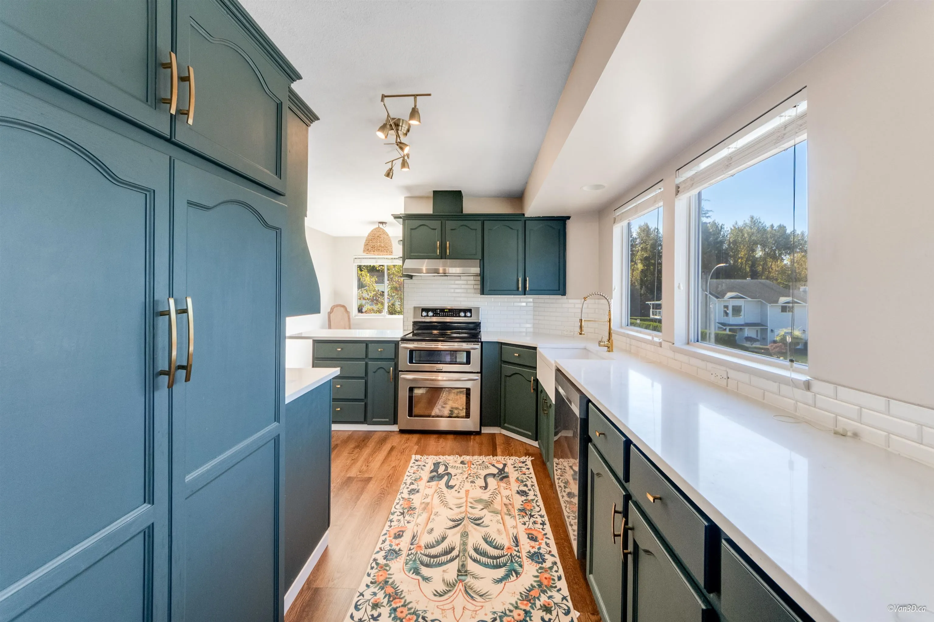 2287 Stafford Avenue