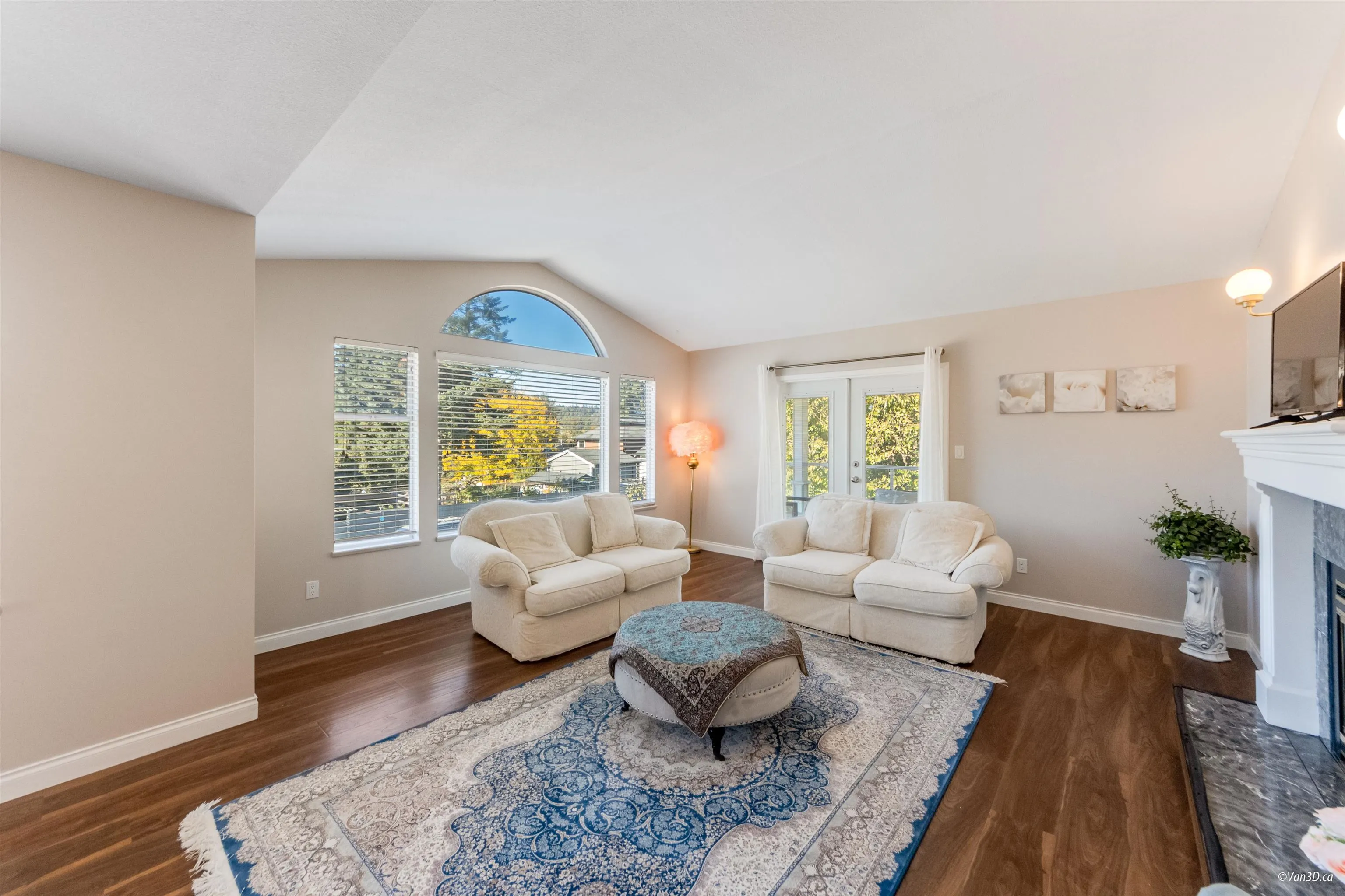 2287 Stafford Avenue