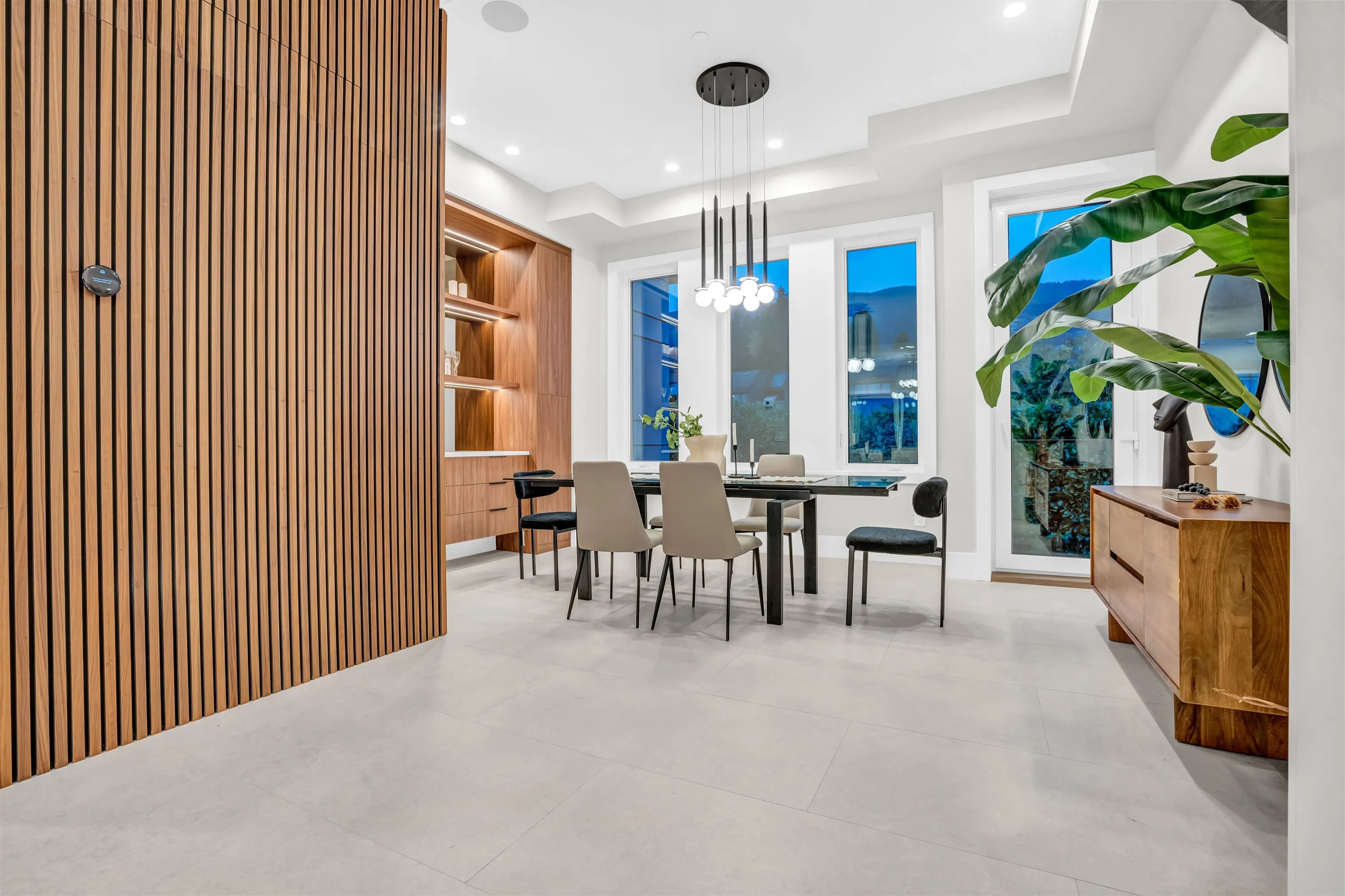2380 Marine Drive