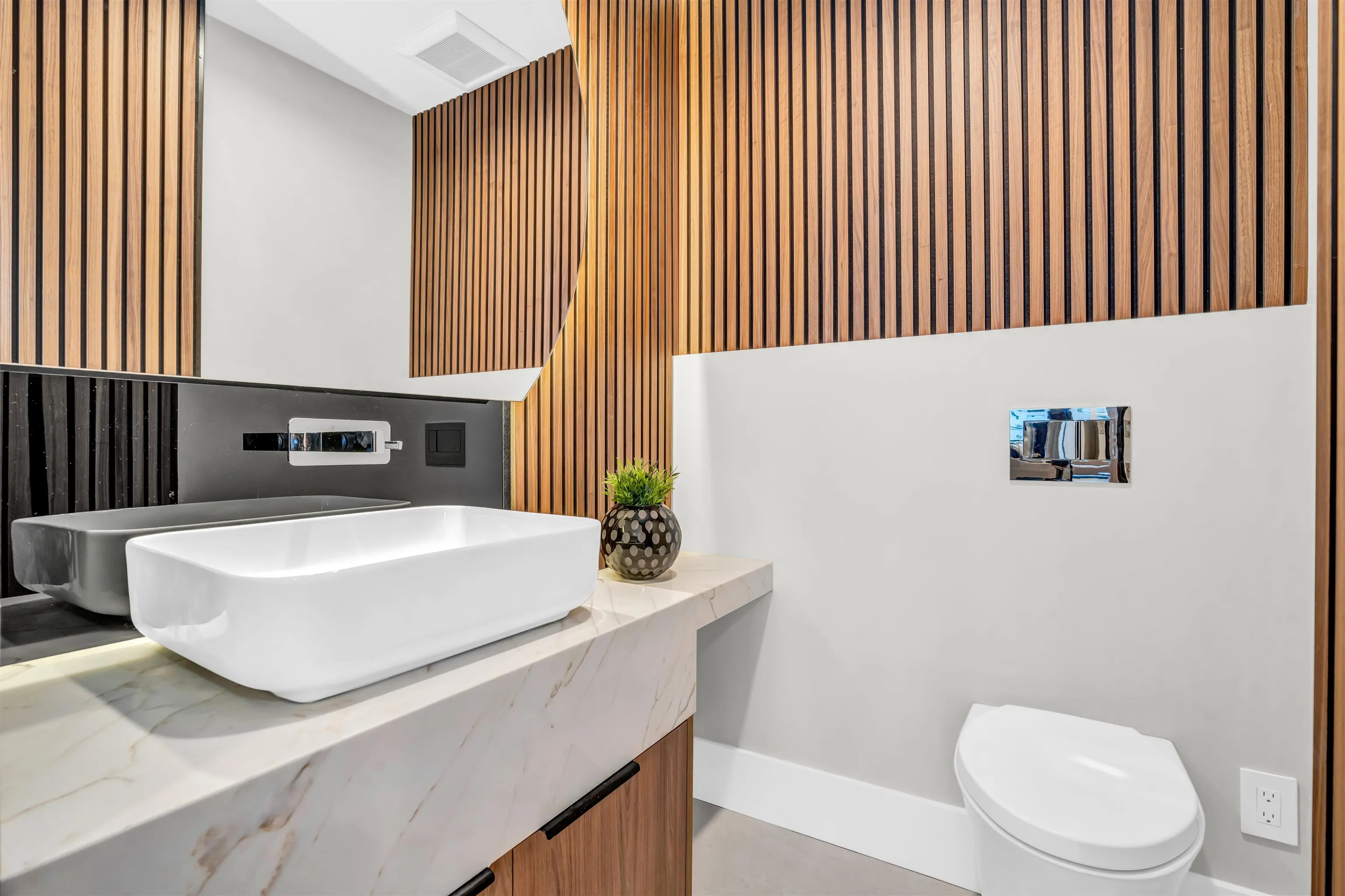 2380 Marine Drive
