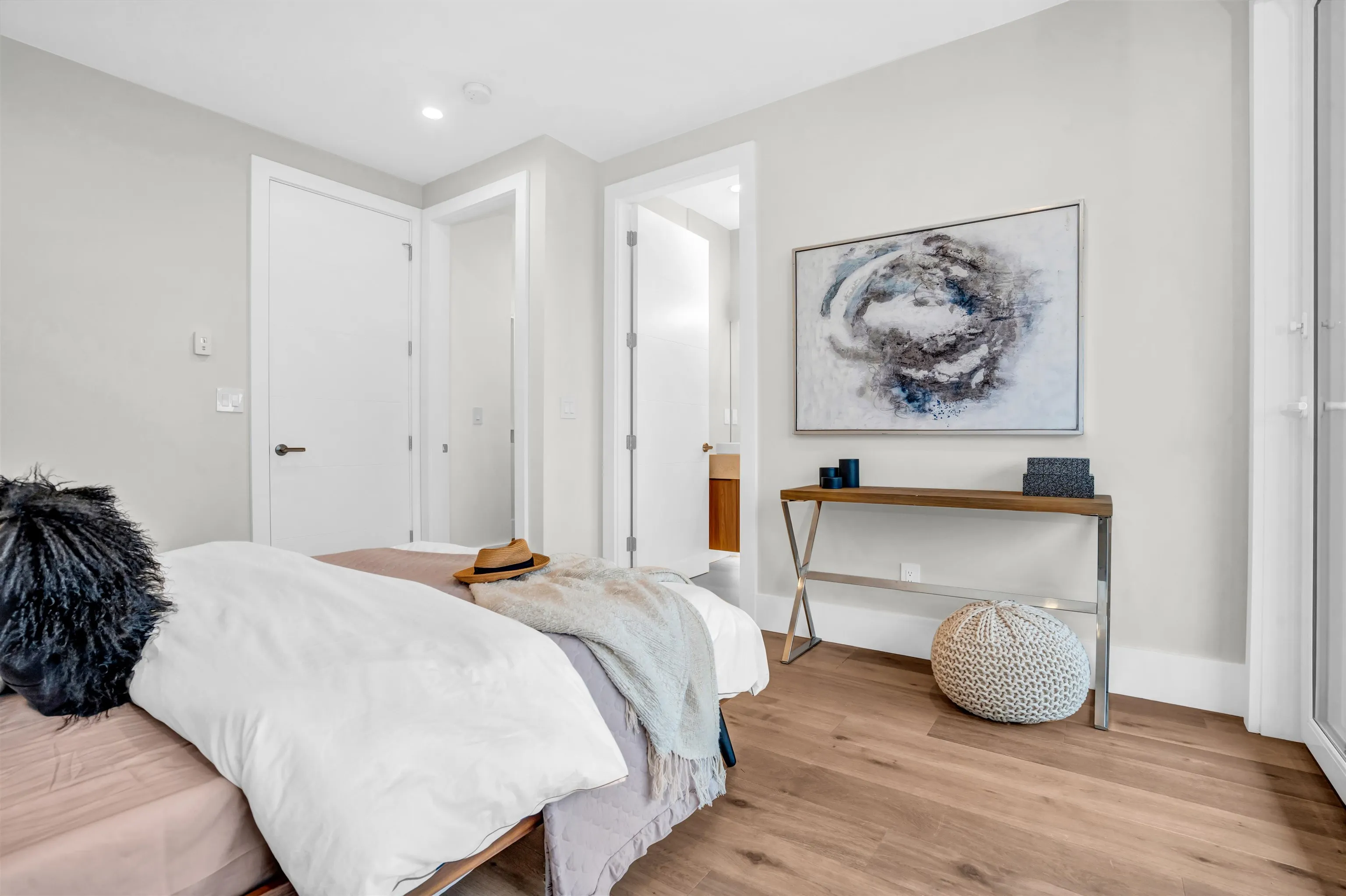 2380 Marine Drive