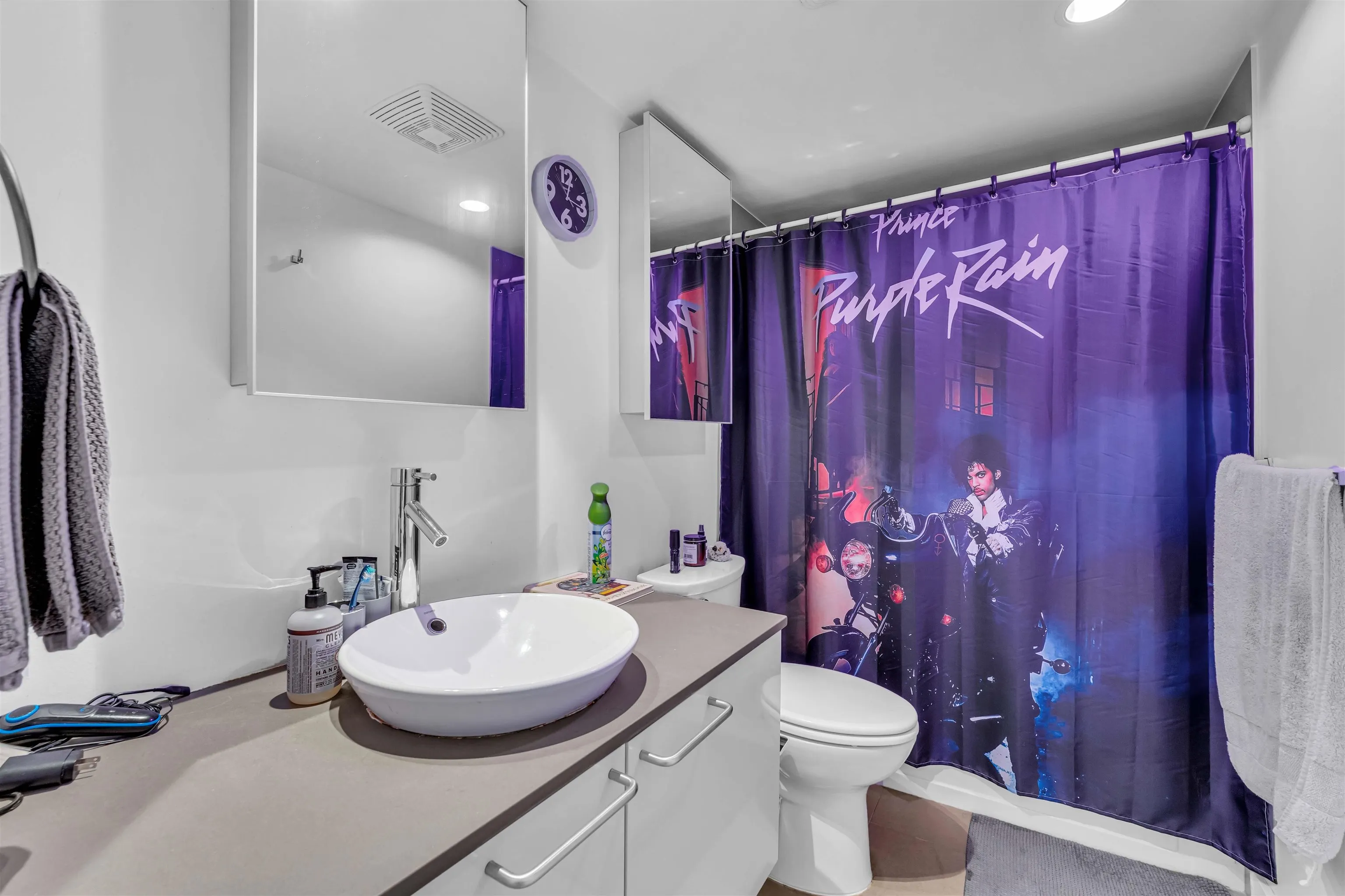 205 128 W Cordova Street