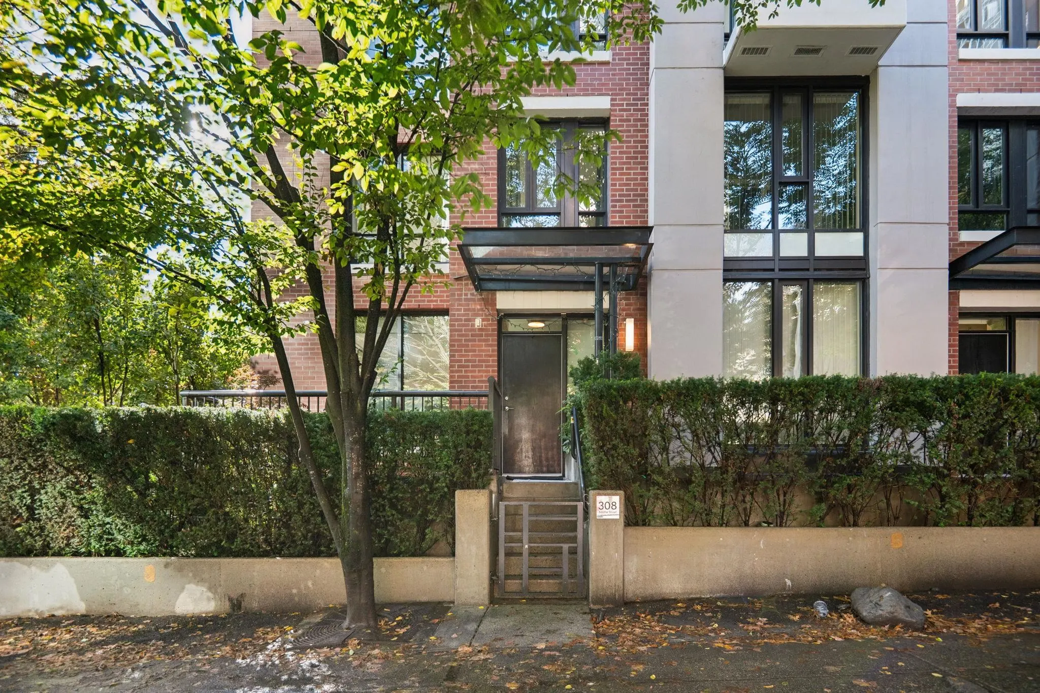 308 Smithe Street