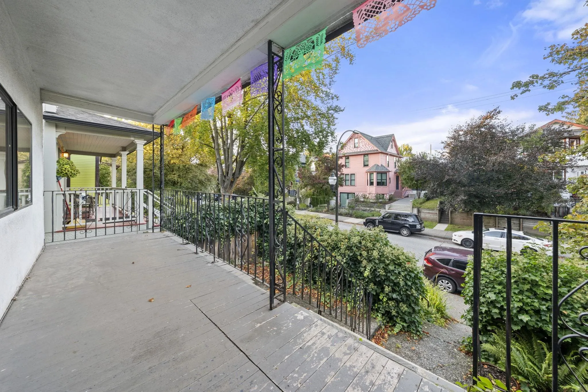 858 Union Street