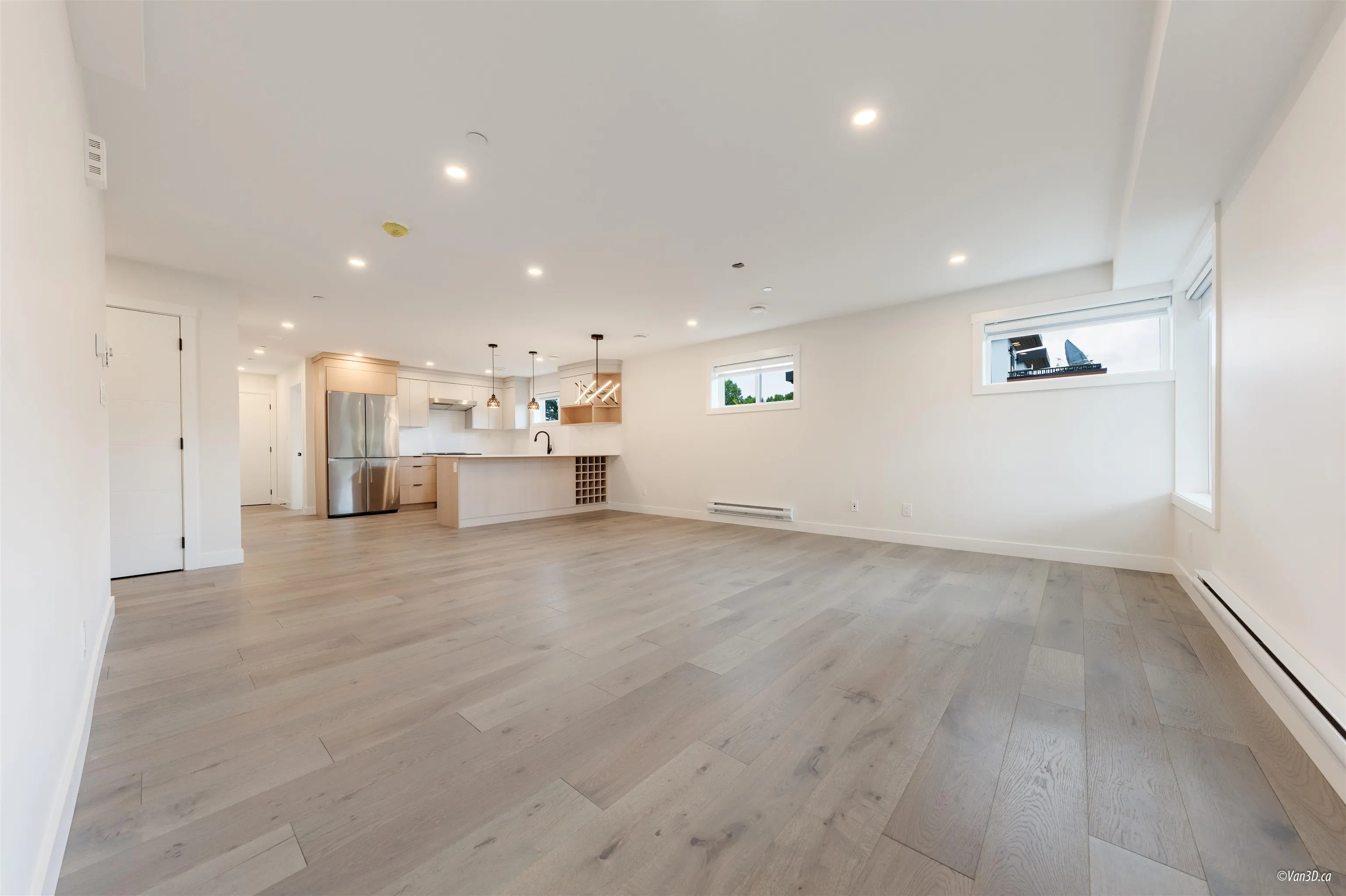 202 5092 Slocan Street
