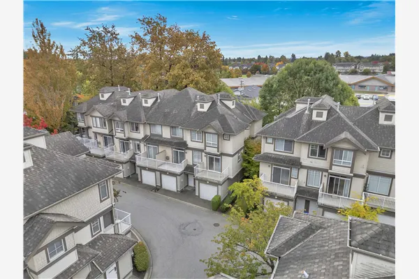 10 6388 Alder Street