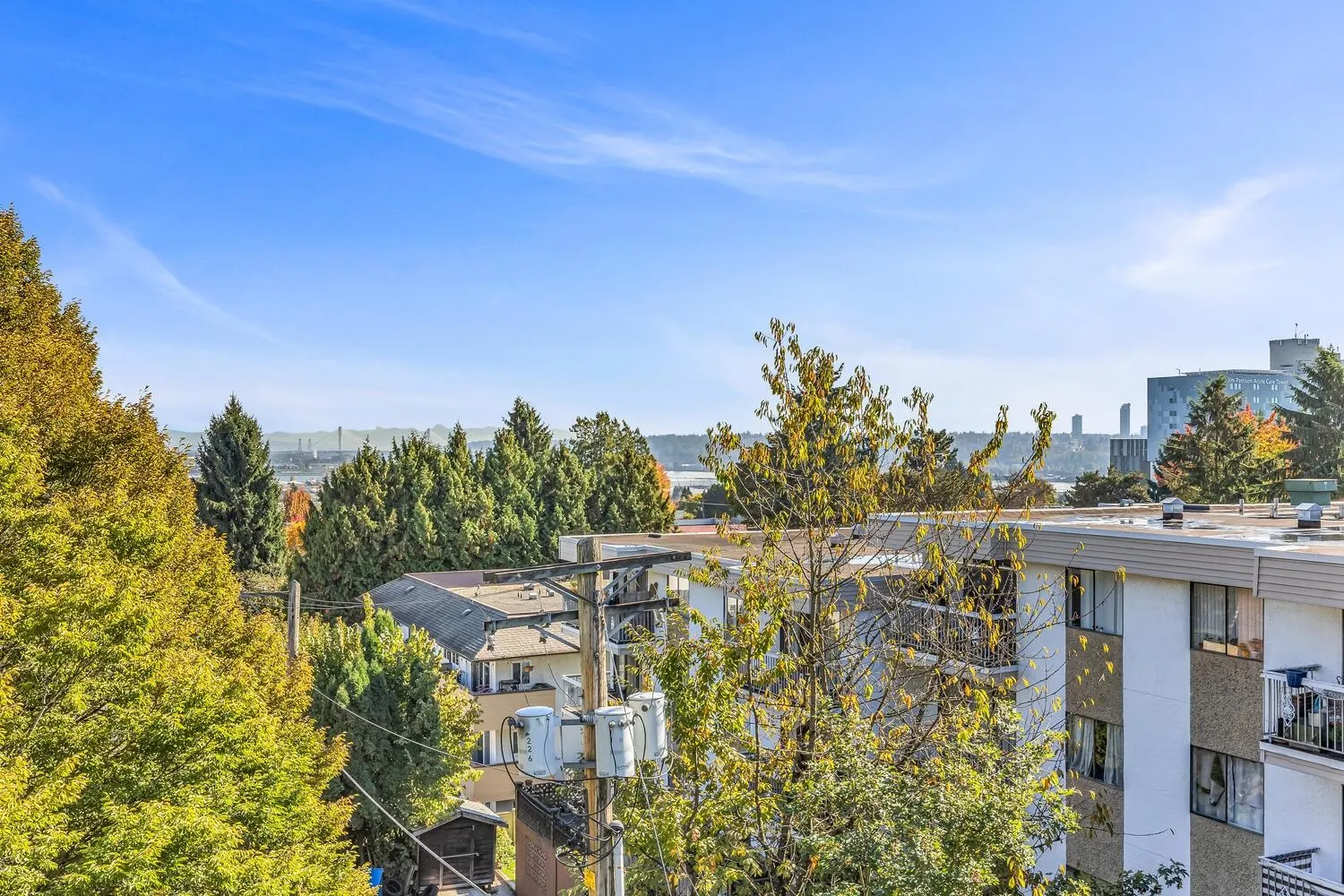 504 466 E Eighth Avenue