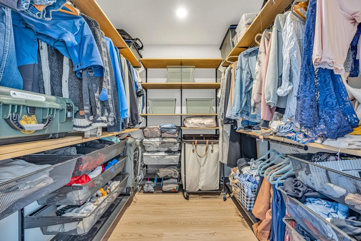 504 466 E Eighth Avenue