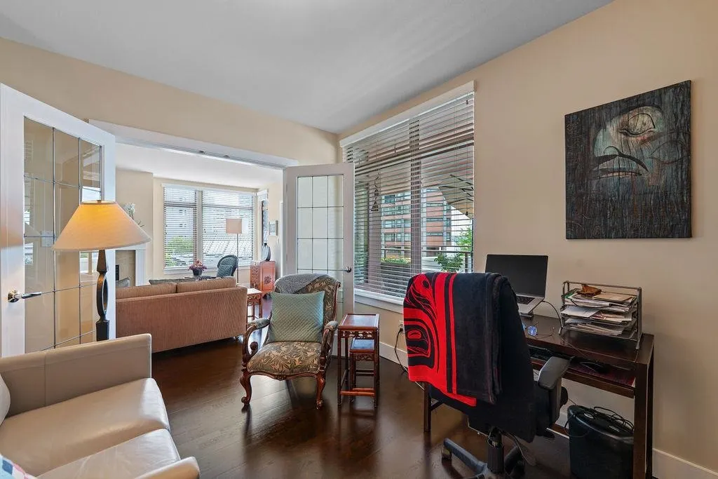402 2271 Bellevue Avenue