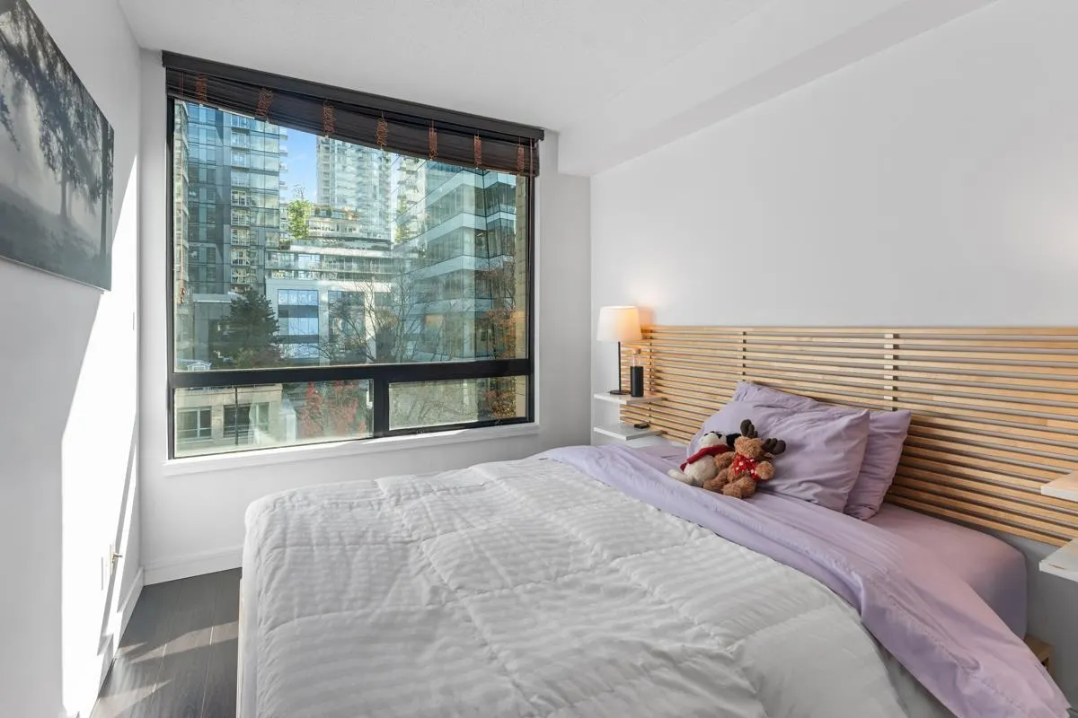 403 1003 Burnaby Street
