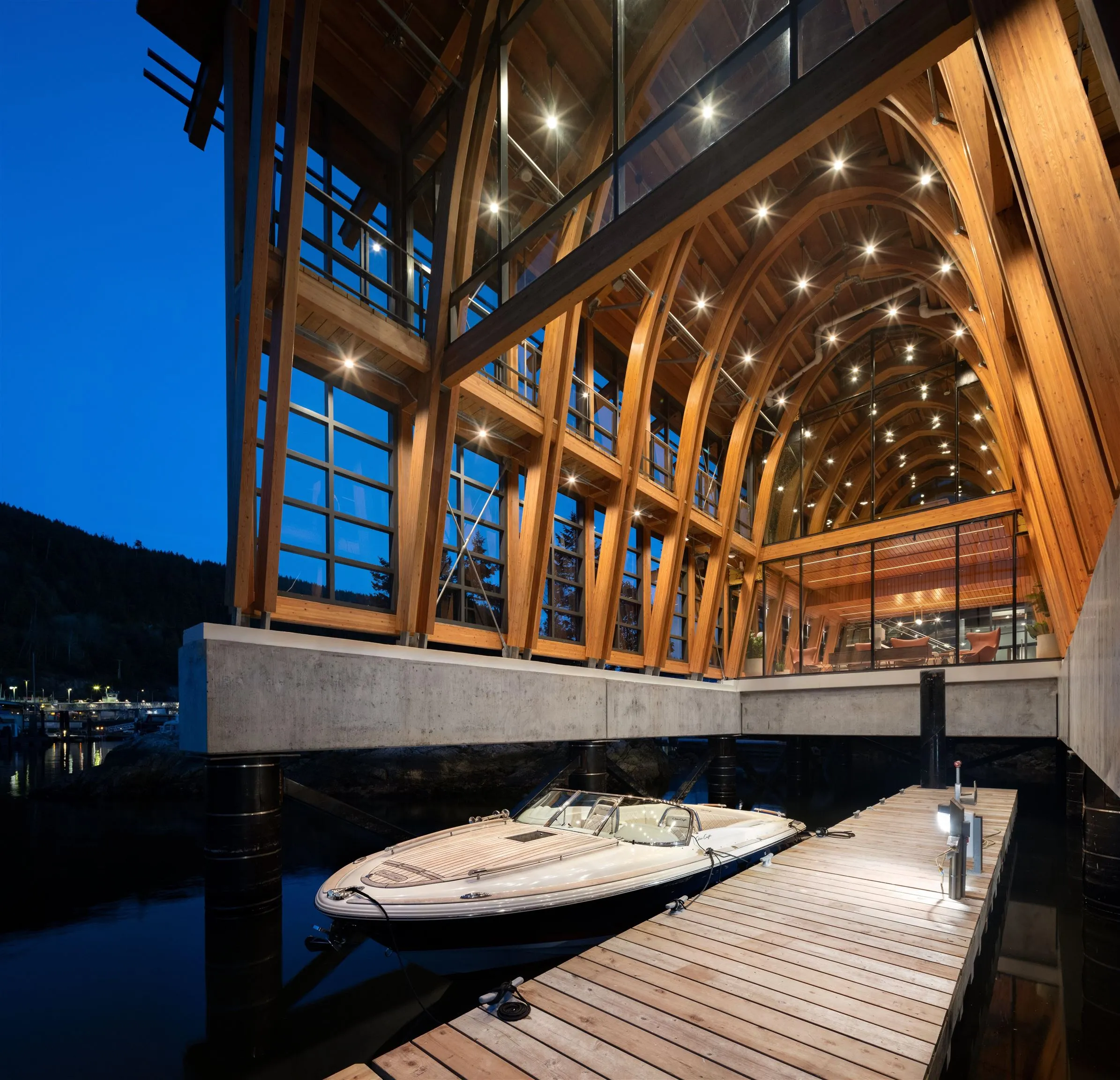 503 6707 Nelson Avenue