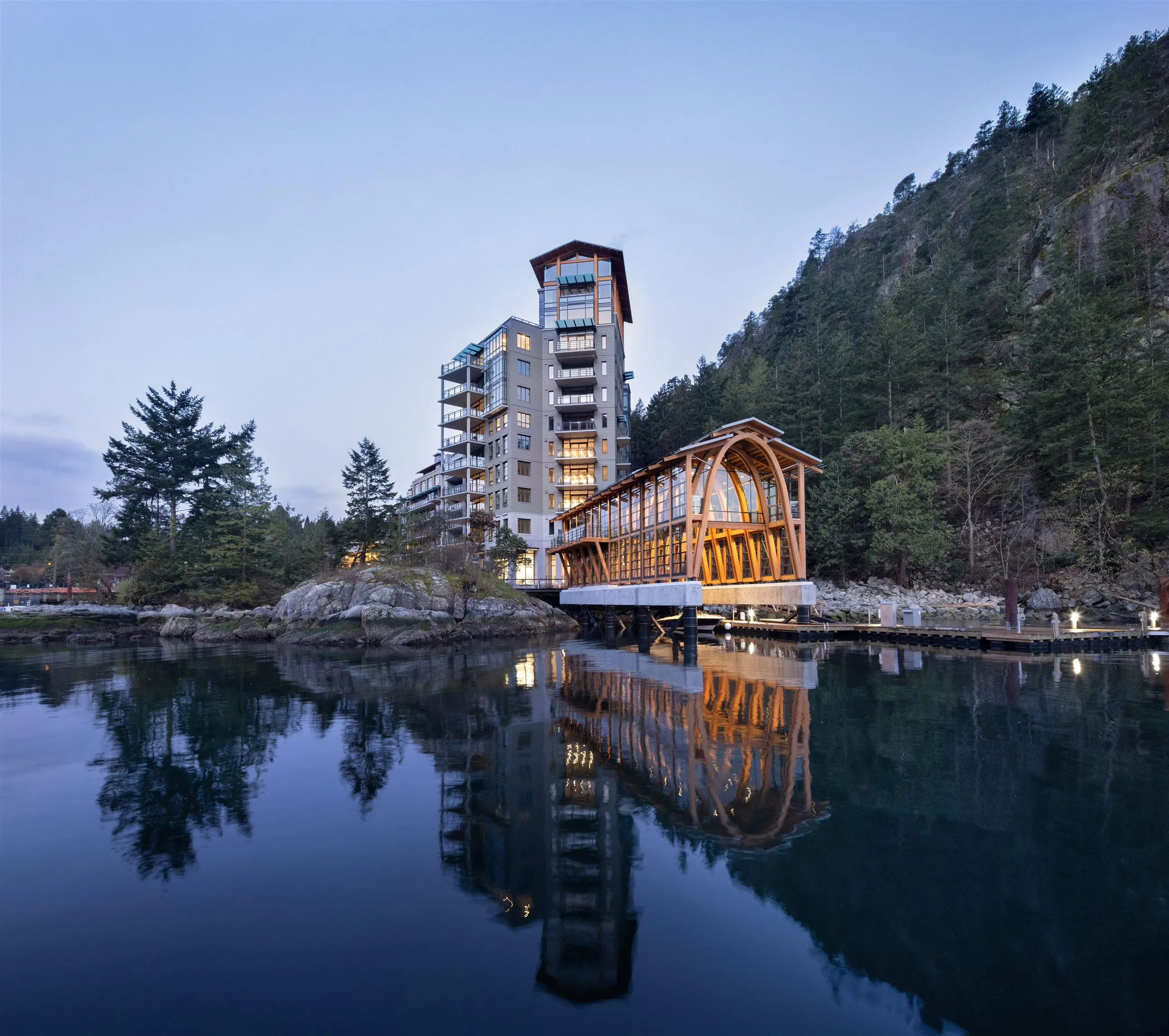 503 6707 Nelson Avenue