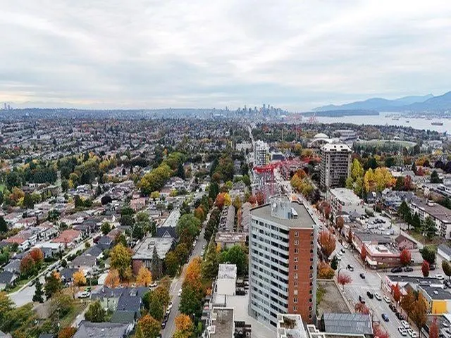 802 3920 Hastings Street