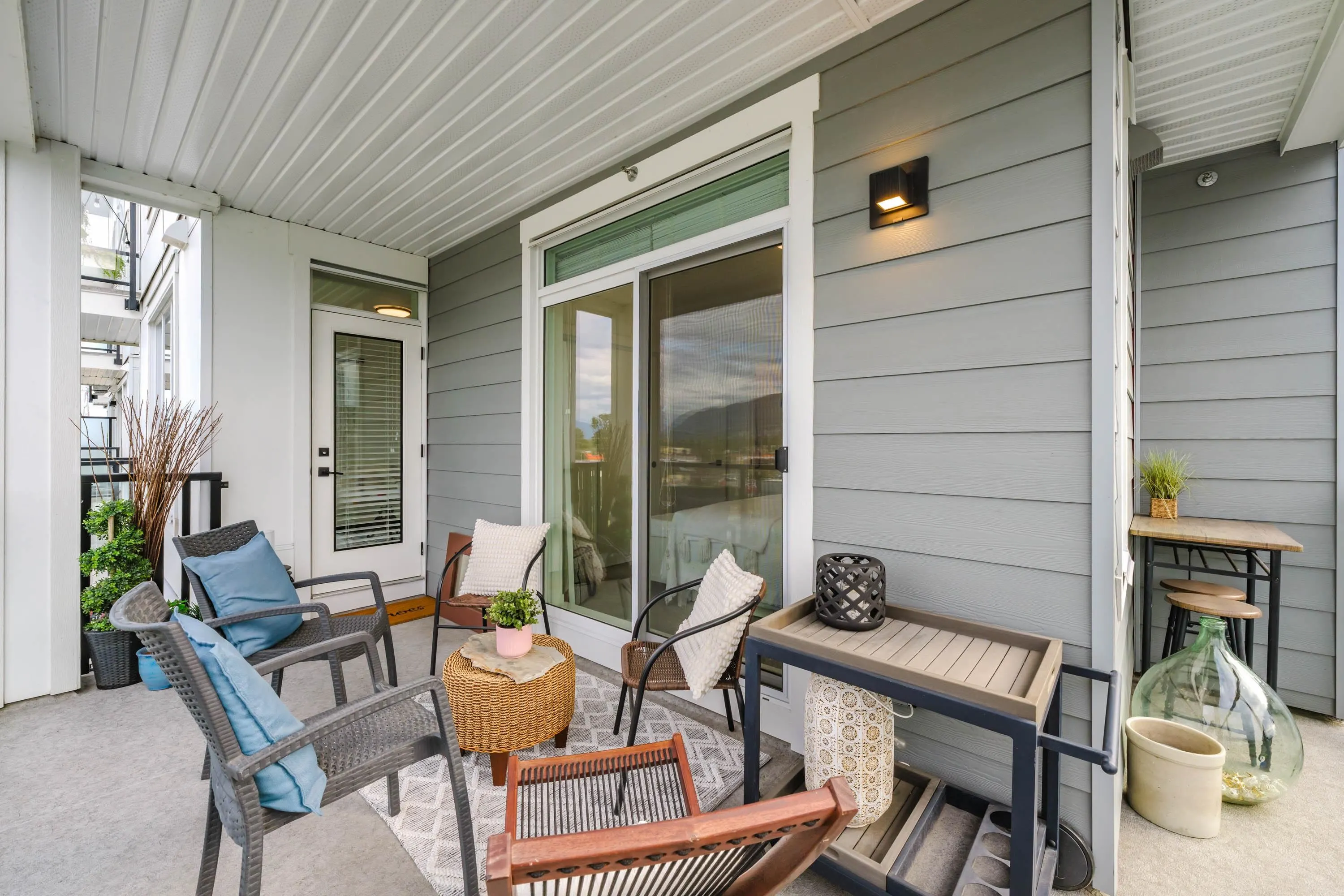 2506 2180 Kelly Avenue