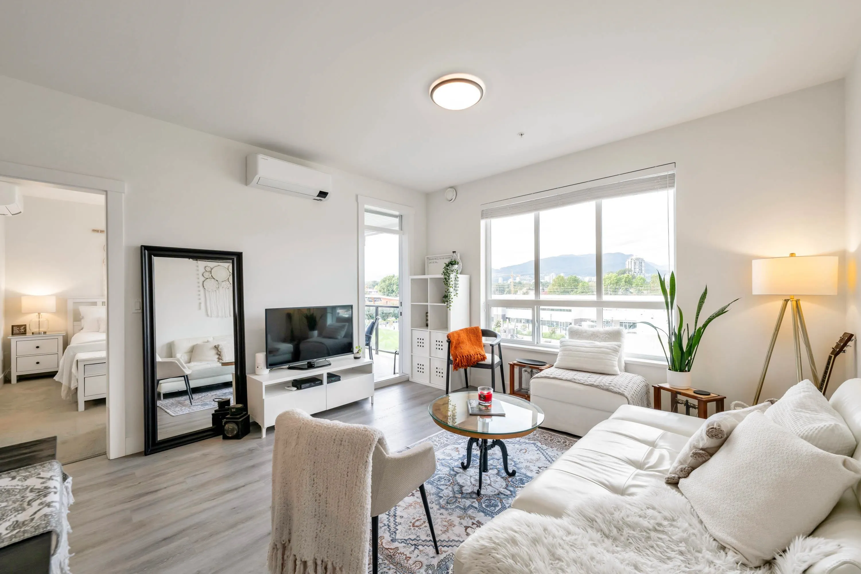 2506 2180 Kelly Avenue