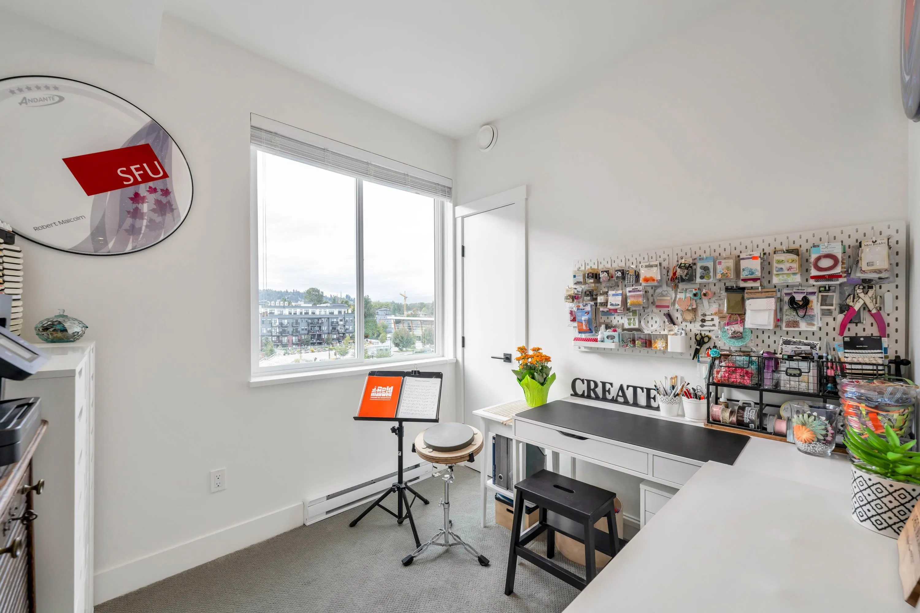 2506 2180 Kelly Avenue