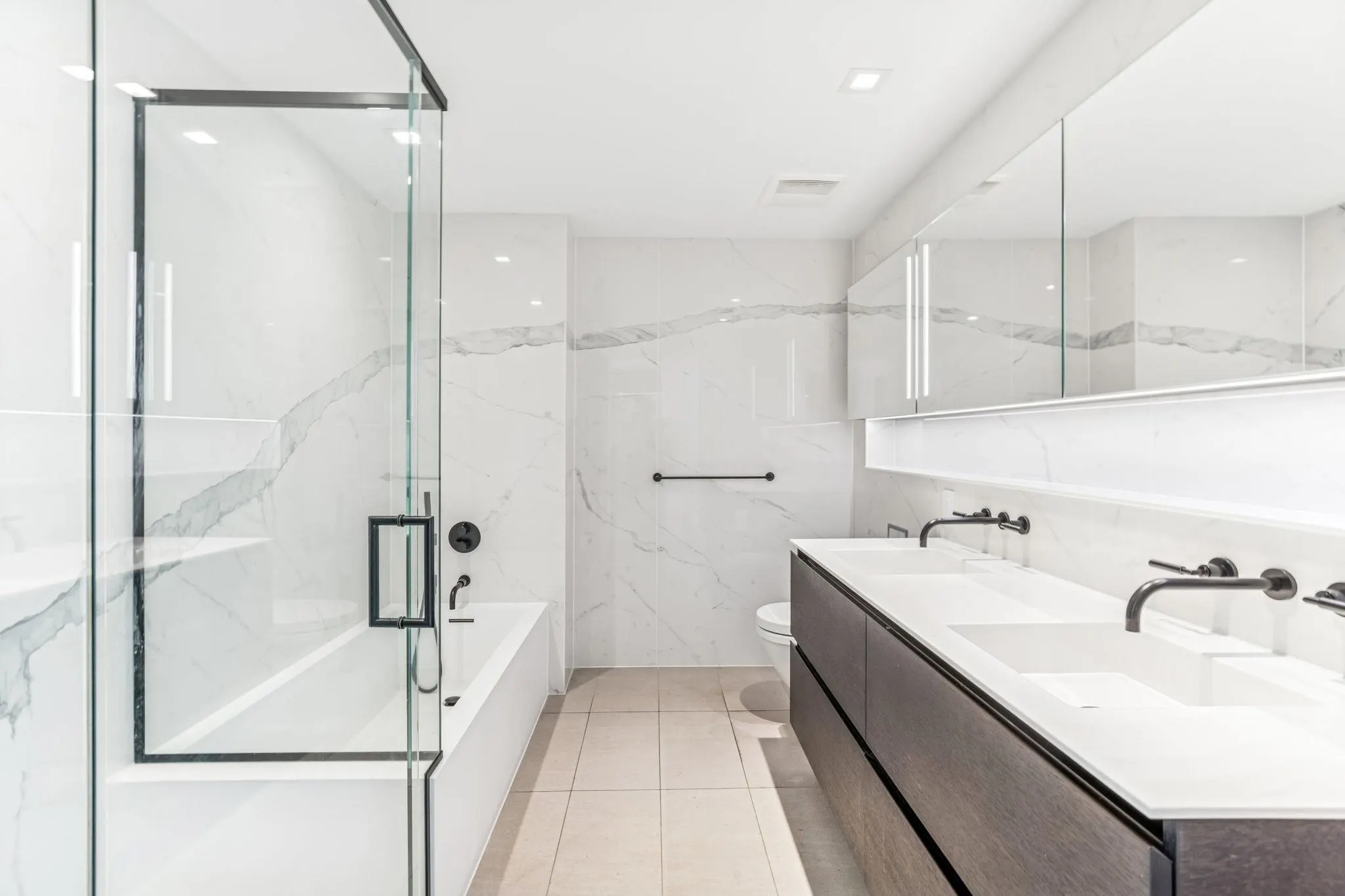 2103 620 Cardero Street